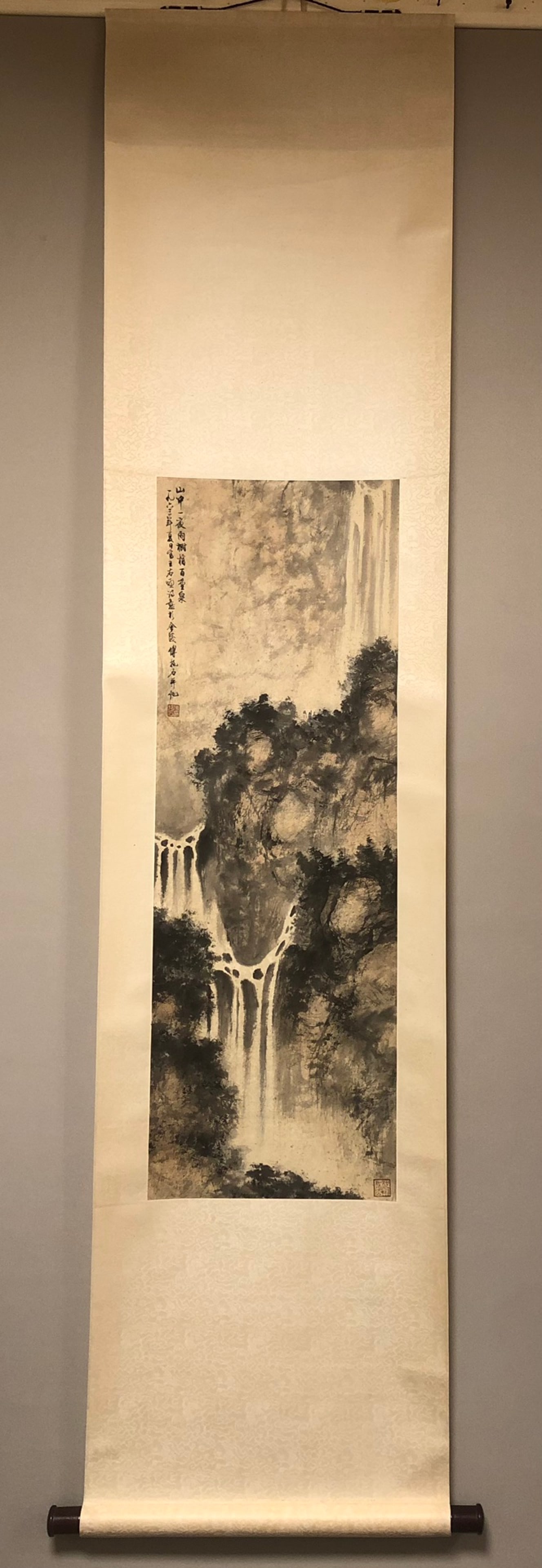 A Chinese Vertical Scroll Ink Painting of Landscape on Paper: A Chinese Vertical Scroll Ink Painting of Landscape on Paper,Fu Baoshi,Size:13inx39in 一幅中国水墨山水画立轴,傅抱石