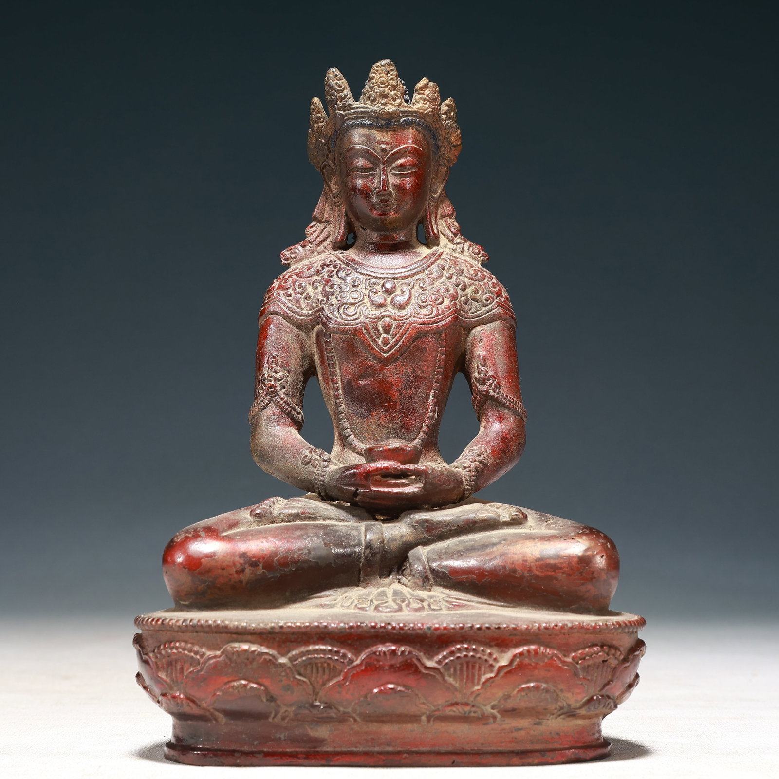 A Solemn Bronze Statue of Tara: A Solemn Bronze Statue of Tara,Qing Dynasty,China,Size:5.9inx3.1inx8.7in,Weight:2400g 铜度母像,中国清代