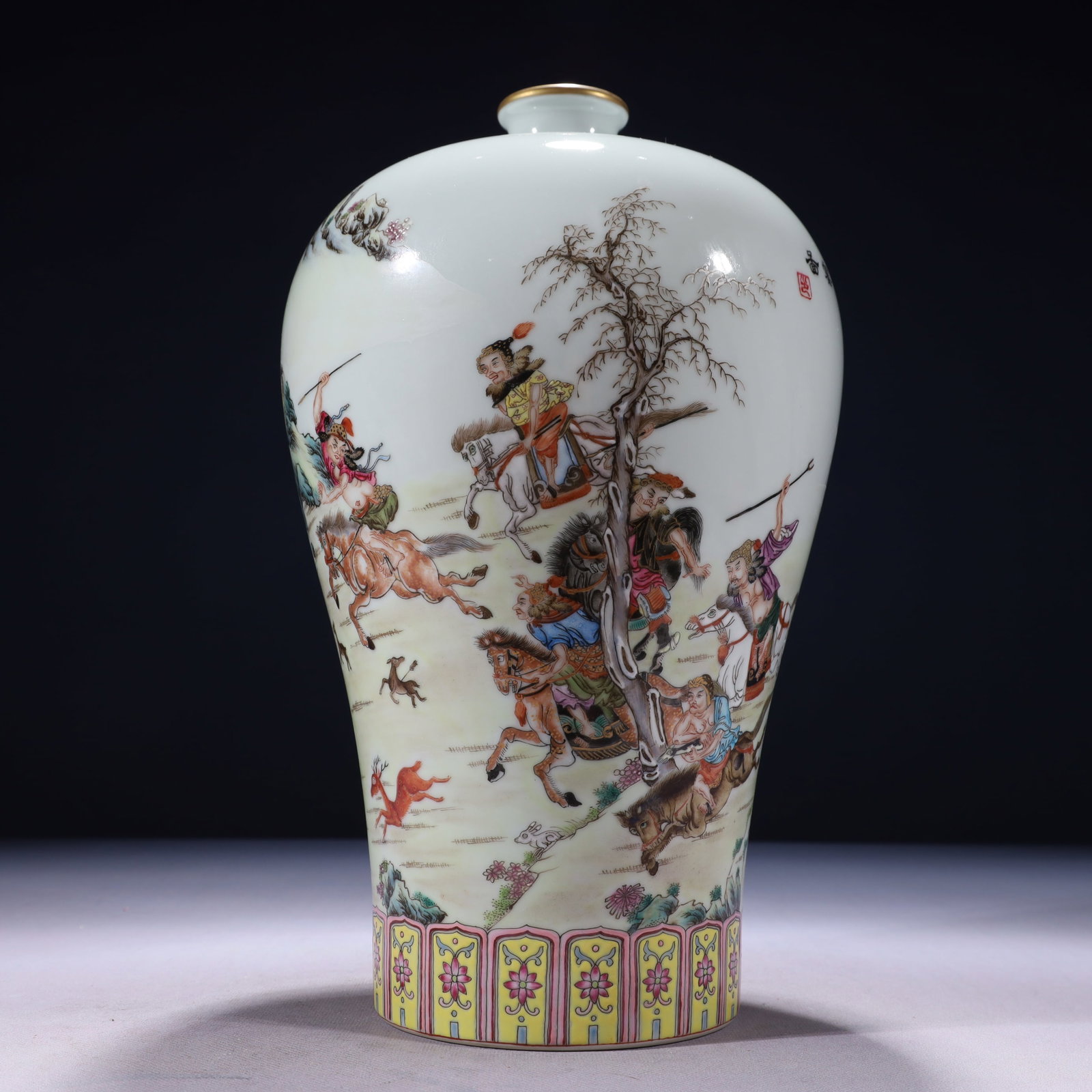 An Exquisite Famille-Rose Painted Gold Character and Story Pattern Vase: An Exquisite Famille-Rose Painted Gold Character and Story Pattern Vase,Qing Dynasty,China,Yongzheng Six-character Mark,Size:6.7inx13in,Weight:2300g 粉彩描金人物
