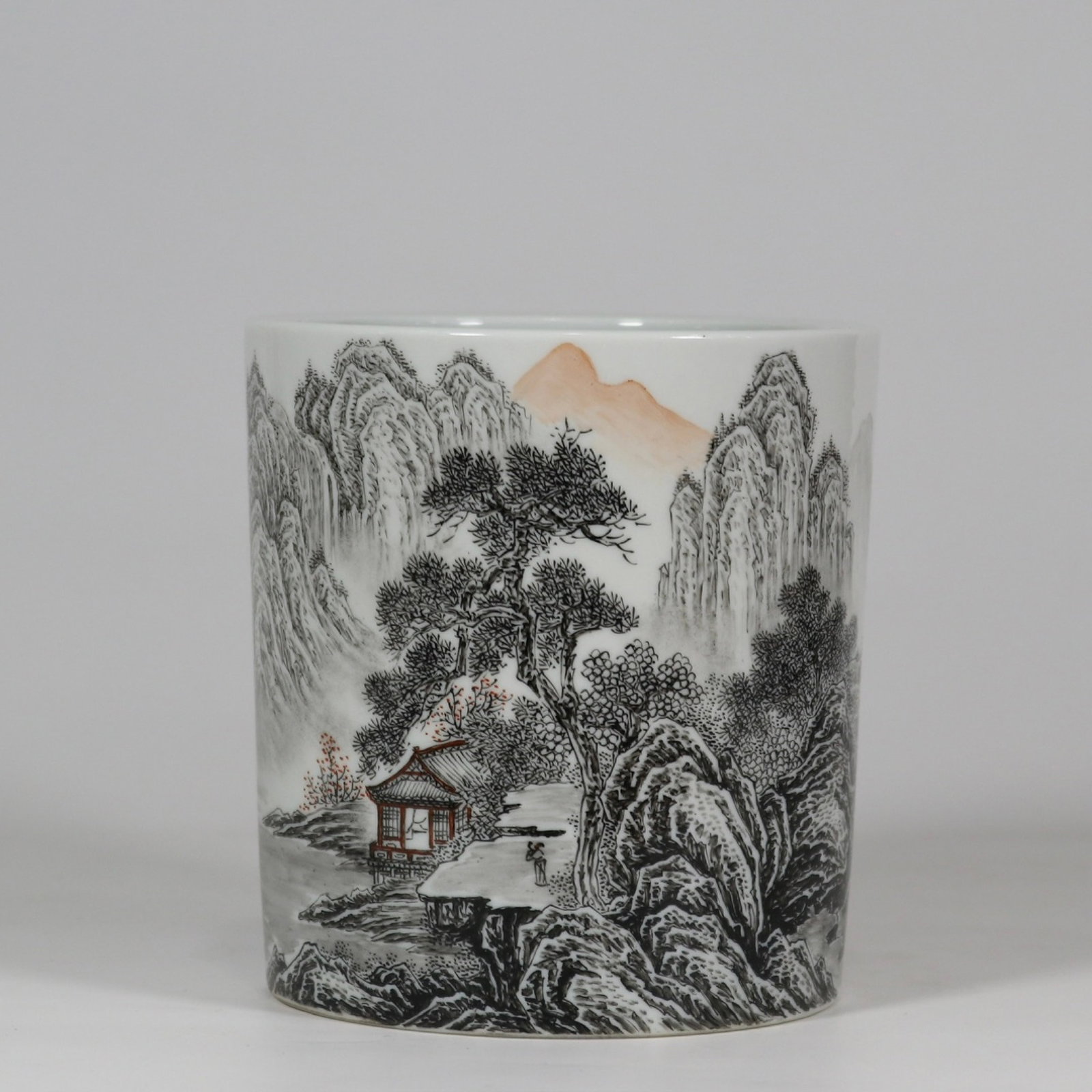 A fine grisaille landscape brush pot: A fine grisaille landscape brush pot, Qing Dynasty, China, with six-character Qianlong reign mark, Size:4.3inx4in 墨彩山水笔筒,中国清代,