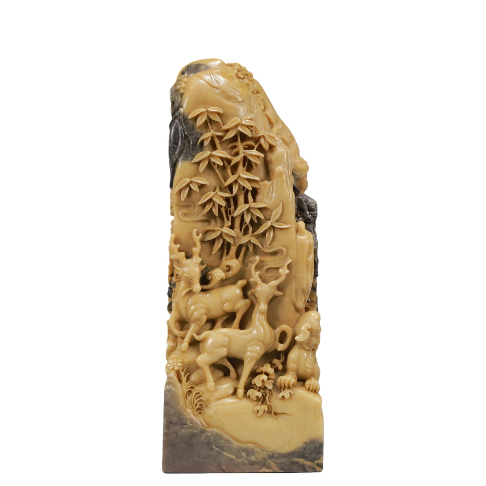 An Exquisite Shoushan Stone Carved Auspicious Beast Pattern Seal: An Exquisite Shoushan Stone Carved Auspicious Beast Pattern Seal,Qing Dynasty,China,Qianlong Mark,Size:2.8inx2.8inx7.7in,Weight:2050g 寿山石雕刻瑞兽纹&#