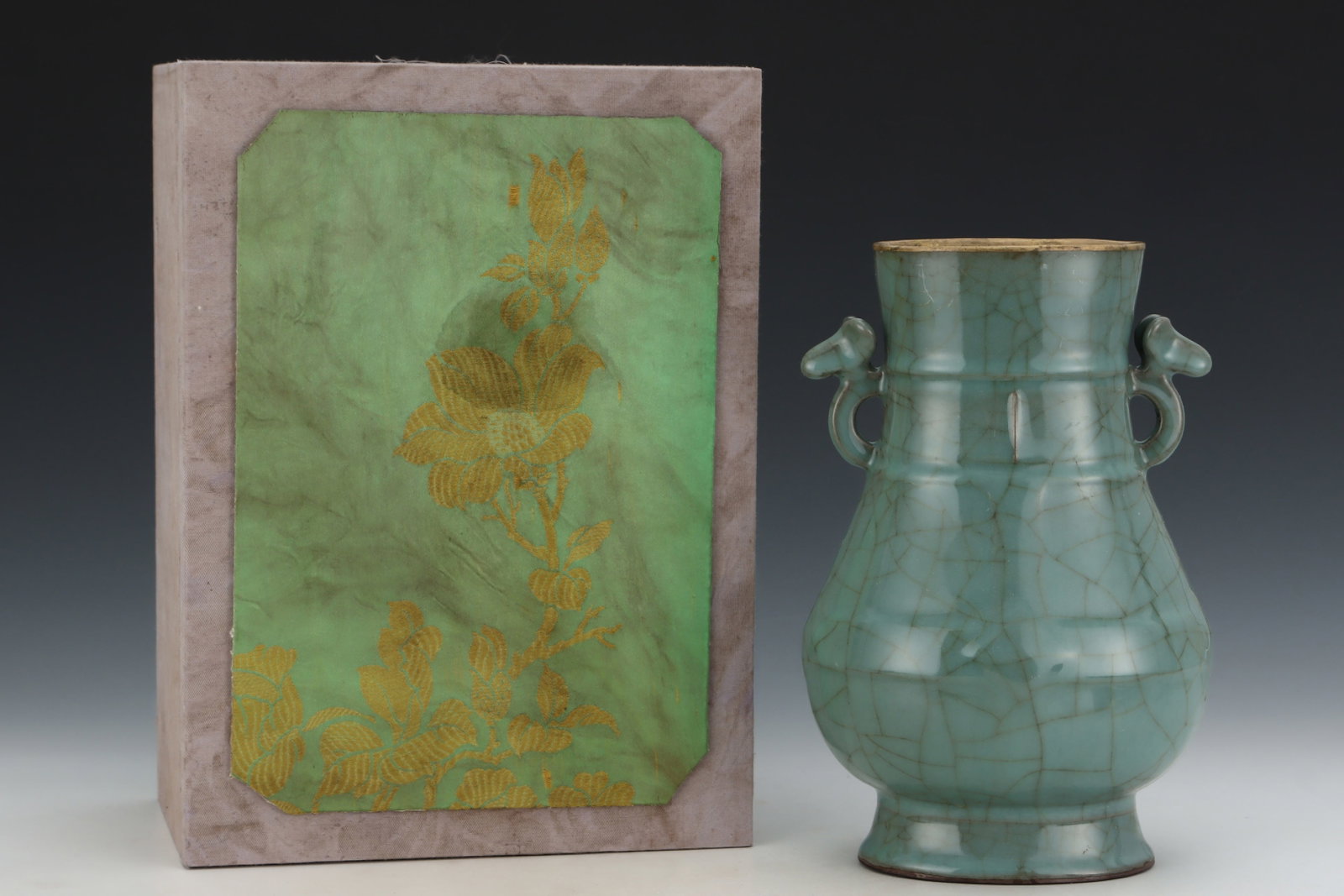 An Exquisite Guan yao Celadon Glazed Painted Gold Double-Ears Vase,with an Imperial Poem by Emperor: An Exquisite Guan yao Celadon Glazed Painted Gold Double-Ears Vase,with an Imperial Poem by Emperor Qianlong,Song Dynasty,China,Size:10.4inx6.7in