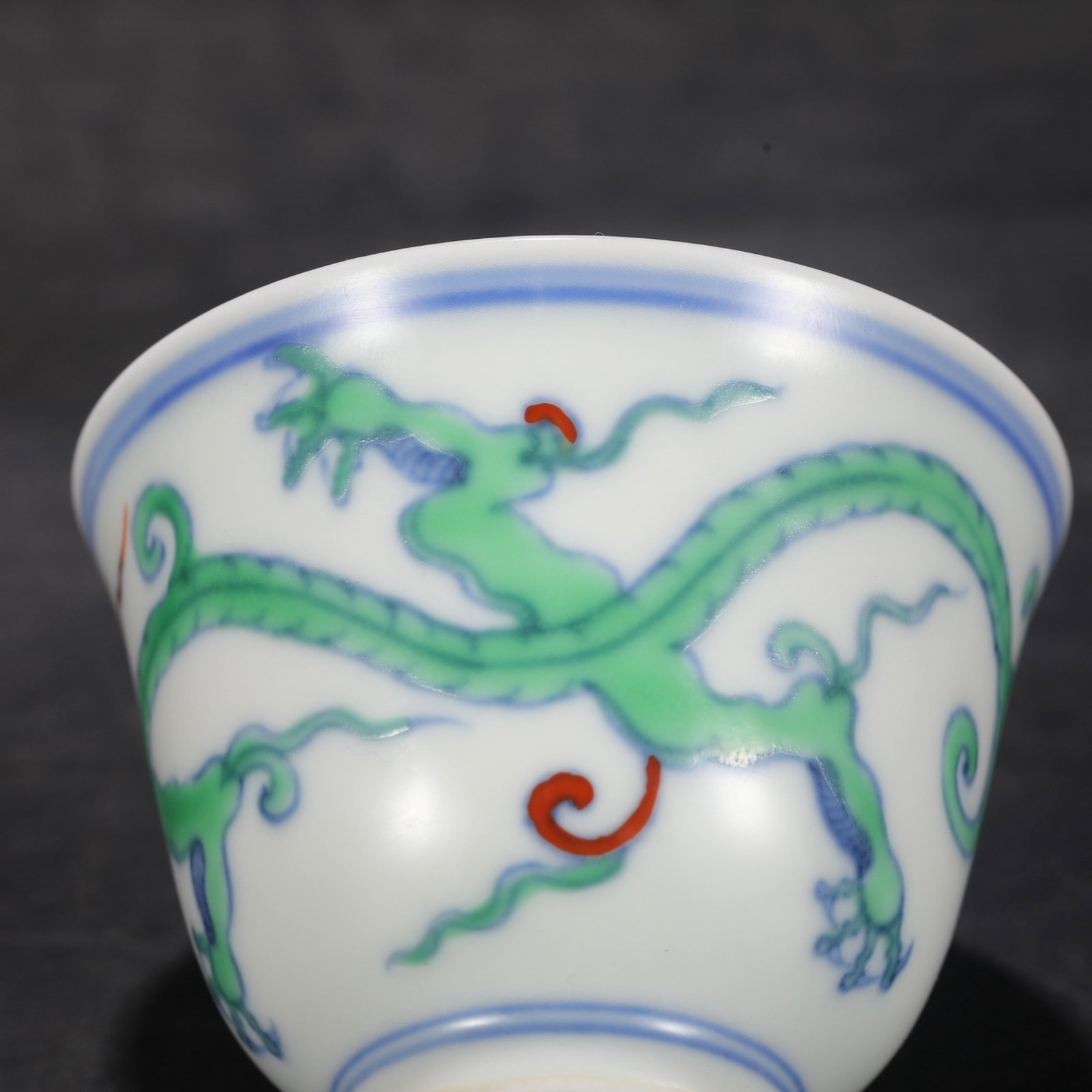 An Exquisite Doucai Dragon Pattern Cup - 7