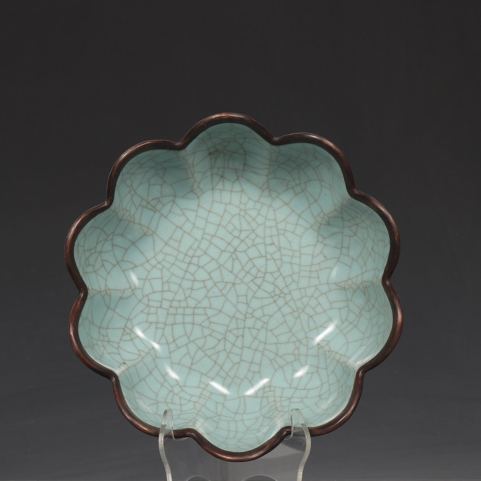 An Exquisite Ru yao Sky Blue Glazed Cover with Silver Brush Washer,with an Imperial Poem by Emperor: An Exquisite Ru yao Sky Blue Glazed Cover with Silver Brush Washer,with an Imperial Poem by Emperor Qianlong,Song Dynasty,China,Size:2.3inx7.2in 汝窑天青釉银口