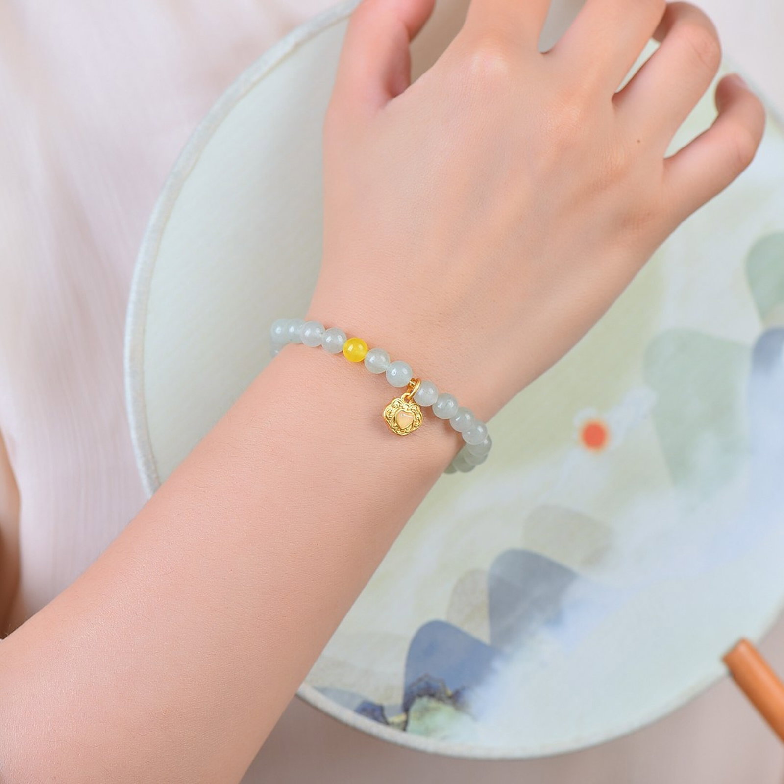 An Exquisite Greenish Jade Bracelets: An Exquisite Greenish Jade Bracelets,Size:6mm 青玉手串