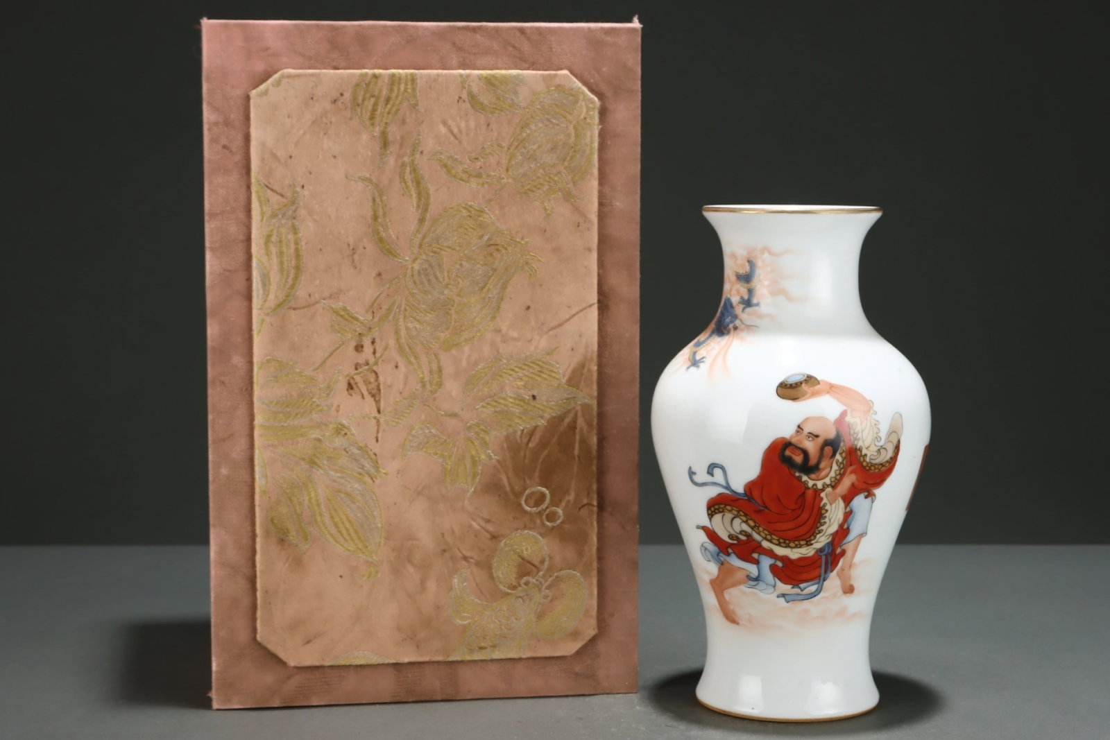 An Exquisite Famille-Rose Painted Gold Character and Story Pattern Vase,with poem: An Exquisite Famille-Rose Painted Gold Character and Story Pattern Vase,with poem,Qing Dynasty,China,Qianlong Six-character Mark,Size:8.7inx4.8in 粉彩描金人物ਠ
