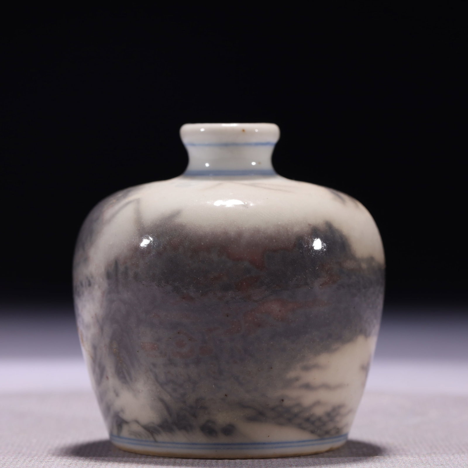 An Exquisite Ink Color Landscape Pattern Snuff Bottle: An Exquisite Ink Color Landscape Pattern Snuff Bottle,Qing Dynasty,China,Kangxi Six-character Mark,Size:2.2inx2.4in,Weight:116g 墨彩山水纹鼻烟壶,中