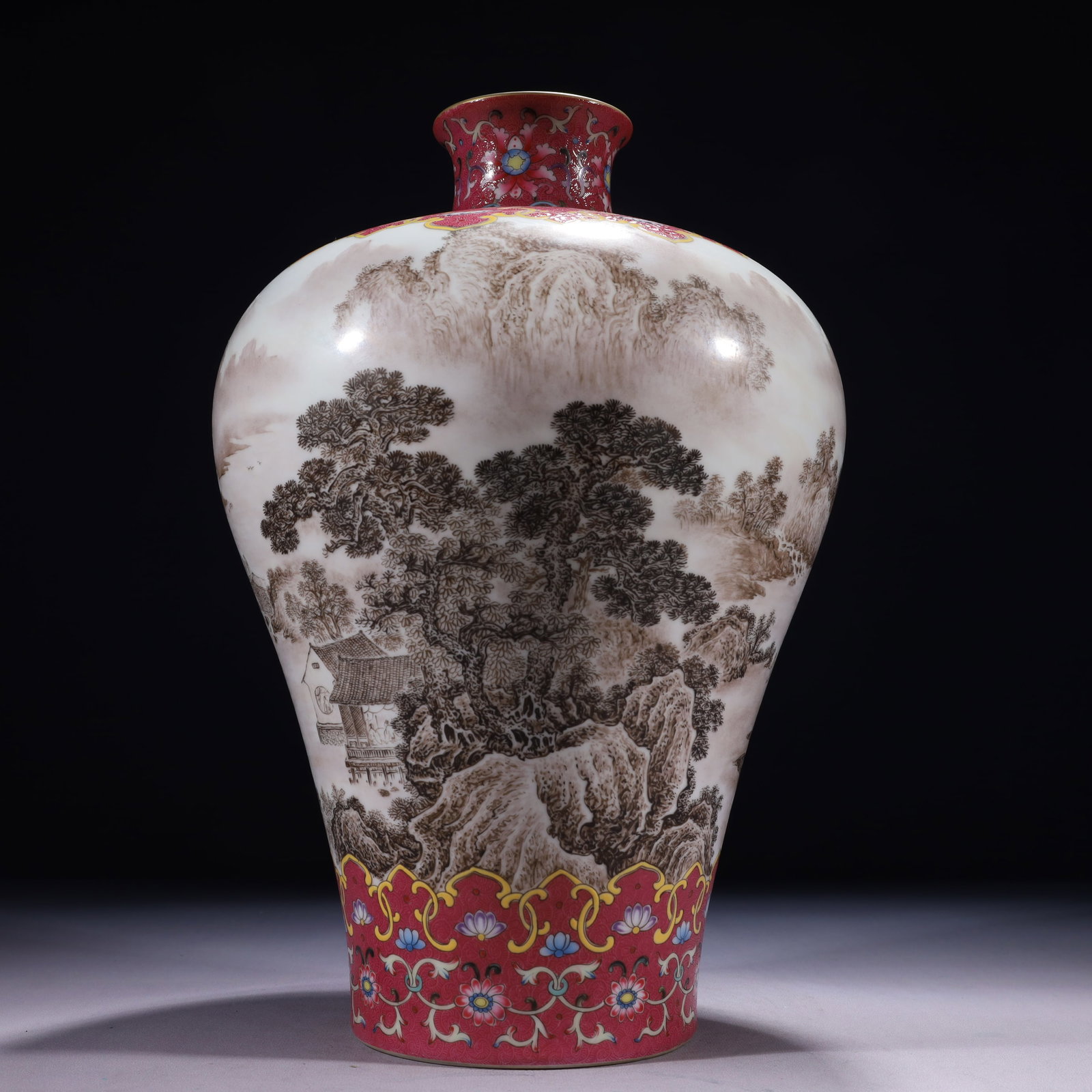 An Exquisite Enamel Painted Gold Landscape Pattern Vase (1 of 11)
