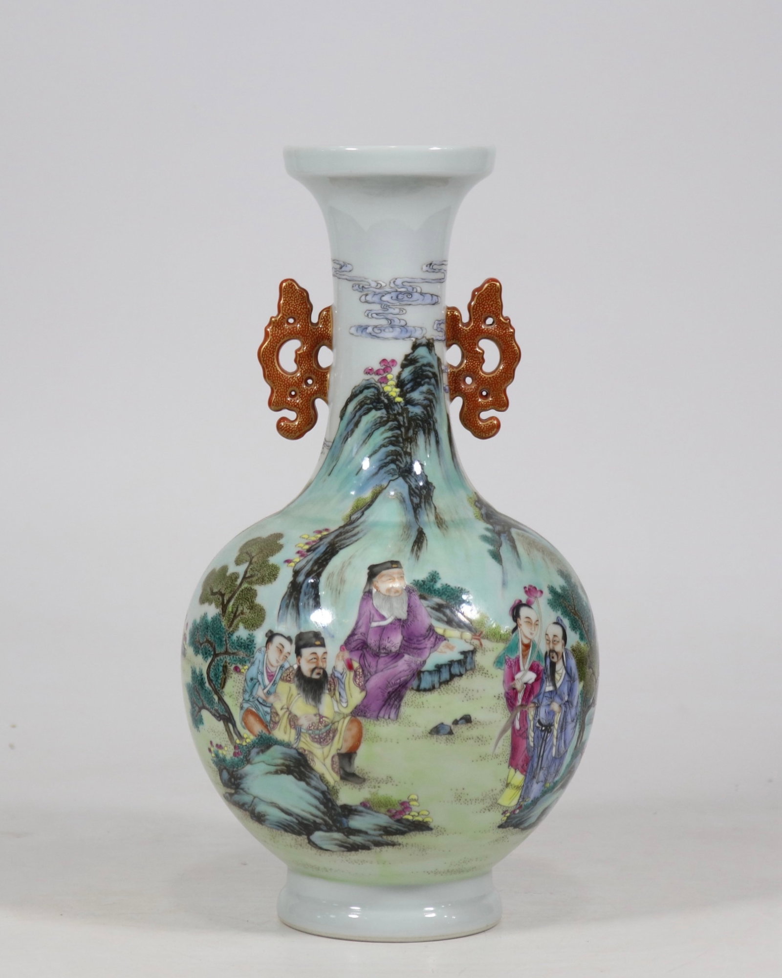 A fine famille rose Eight Immortals double-handled vase: A fine famille rose Eight Immortals double-handled vase, Qing Dynasty, China, with six-character Qianlong reign mark, Size:10.8inx5.7in