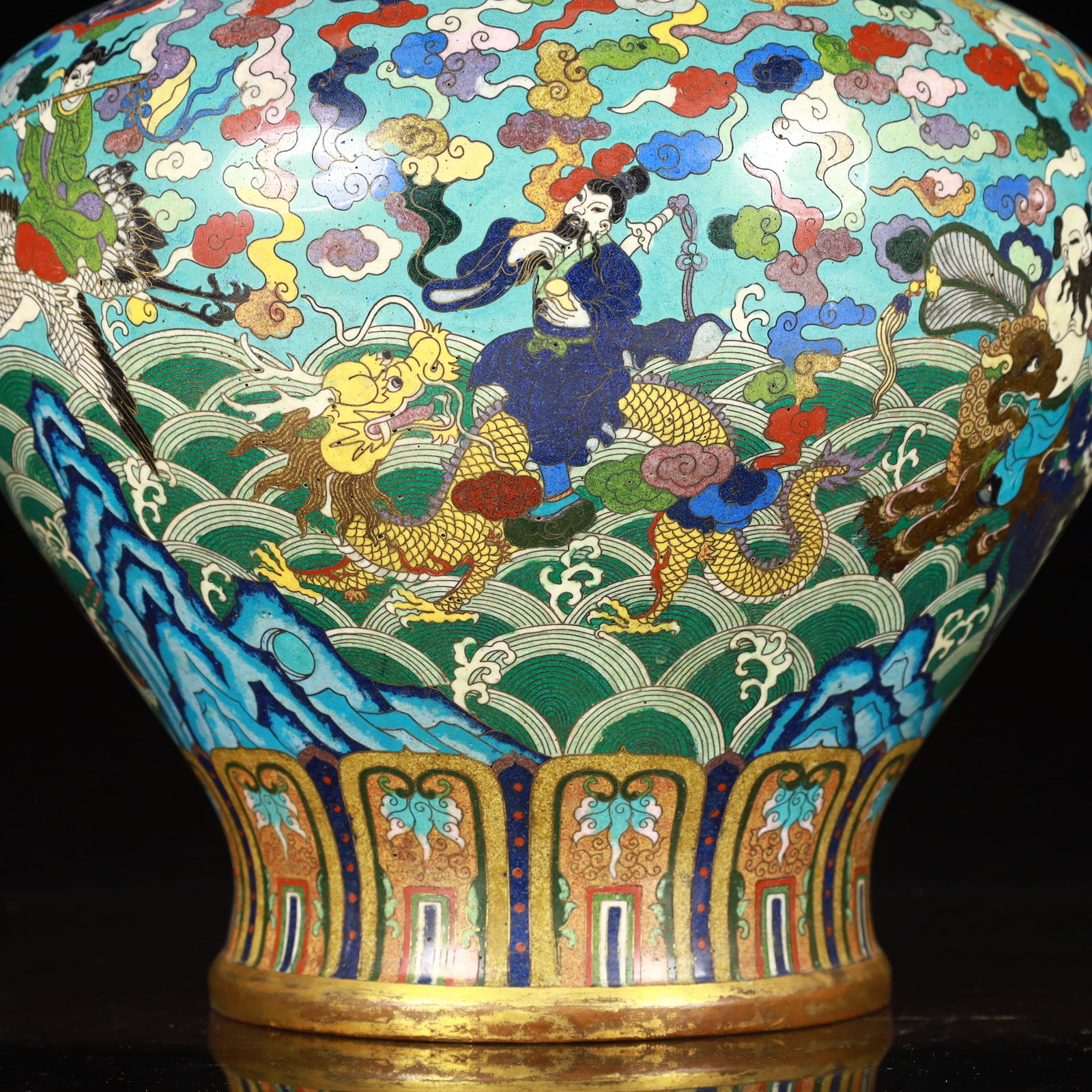 An Exquisite Cloisonne Auspicious Cloud Figure Pattern Vase - 7