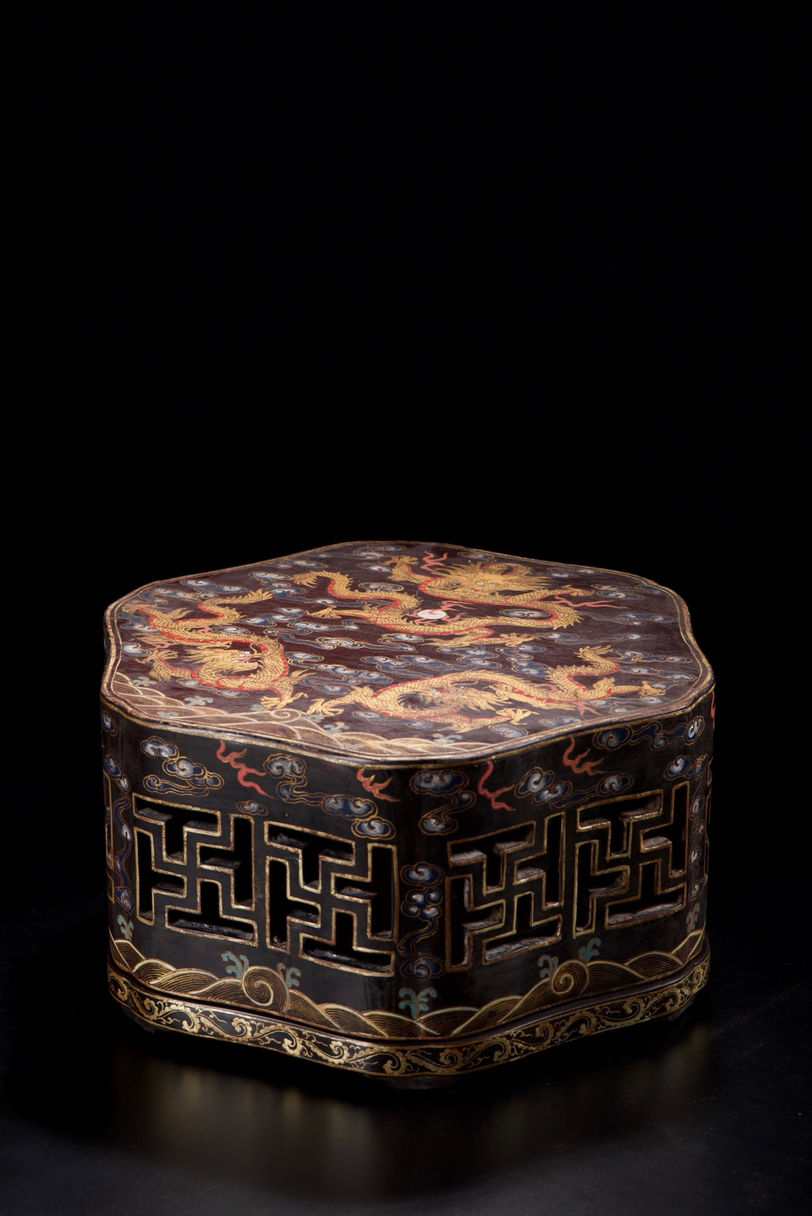 An Exquisite Carved Lacquer Painted Gold Auspicious Cloud and Dragon Pattern Box with Cover: An Exquisite Carved Lacquer Painted Gold Auspicious Cloud and Dragon Pattern Box with Cover,Qing Dynasty,China,Qianlong Four-character Mark,Size:5.9inx11in,Weight:1565g