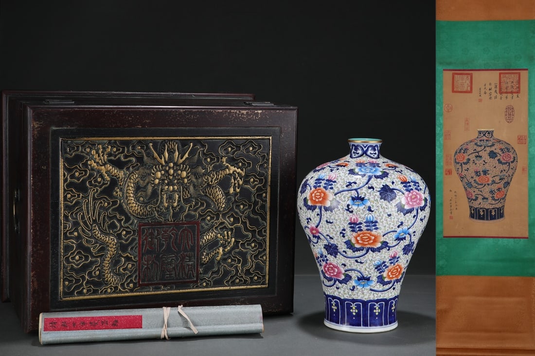 A Rare Blue and white with enamelled colours meiping decorated with peony sprays, gilt decoration,: A Rare Blue and white with enamelled colours meiping decorated with peony sprays, gilt decoration, with a silk painting hanging scroll,Qing Dynasty, China, Qianlong Six-character Mark,Size:13.6inx9.5i