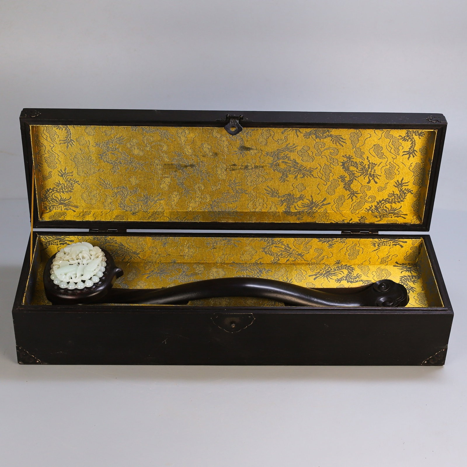 A Huge Zitanwood Inlaid White Jade Hollow Crane Pattern Ruyi: A Huge Zitanwood Inlaid White Jade Hollow Crane Pattern Ruyi,Qing Dynasty,China,Size:(Box)5.1inx21.3in,(Ruyi)18.5inx4.7in,Total Weight:2540g 紫檀木镶白玉镂