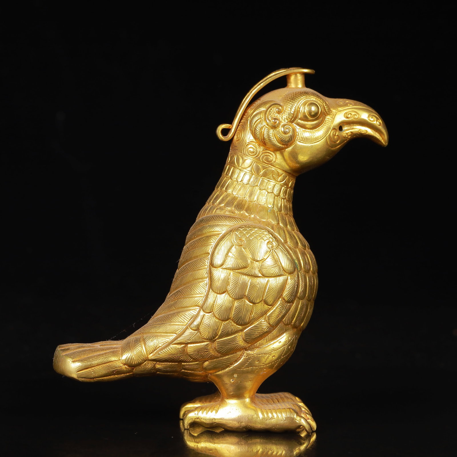 An Exquisite Gilt Bronze Phoenix Ornament: An Exquisite Gilt Bronze Phoenix Ornament,Qing Dynasty,China,Size:3.5inx2inx5.1in,Weight:358g 铜鎏金凤摆件,中国清代