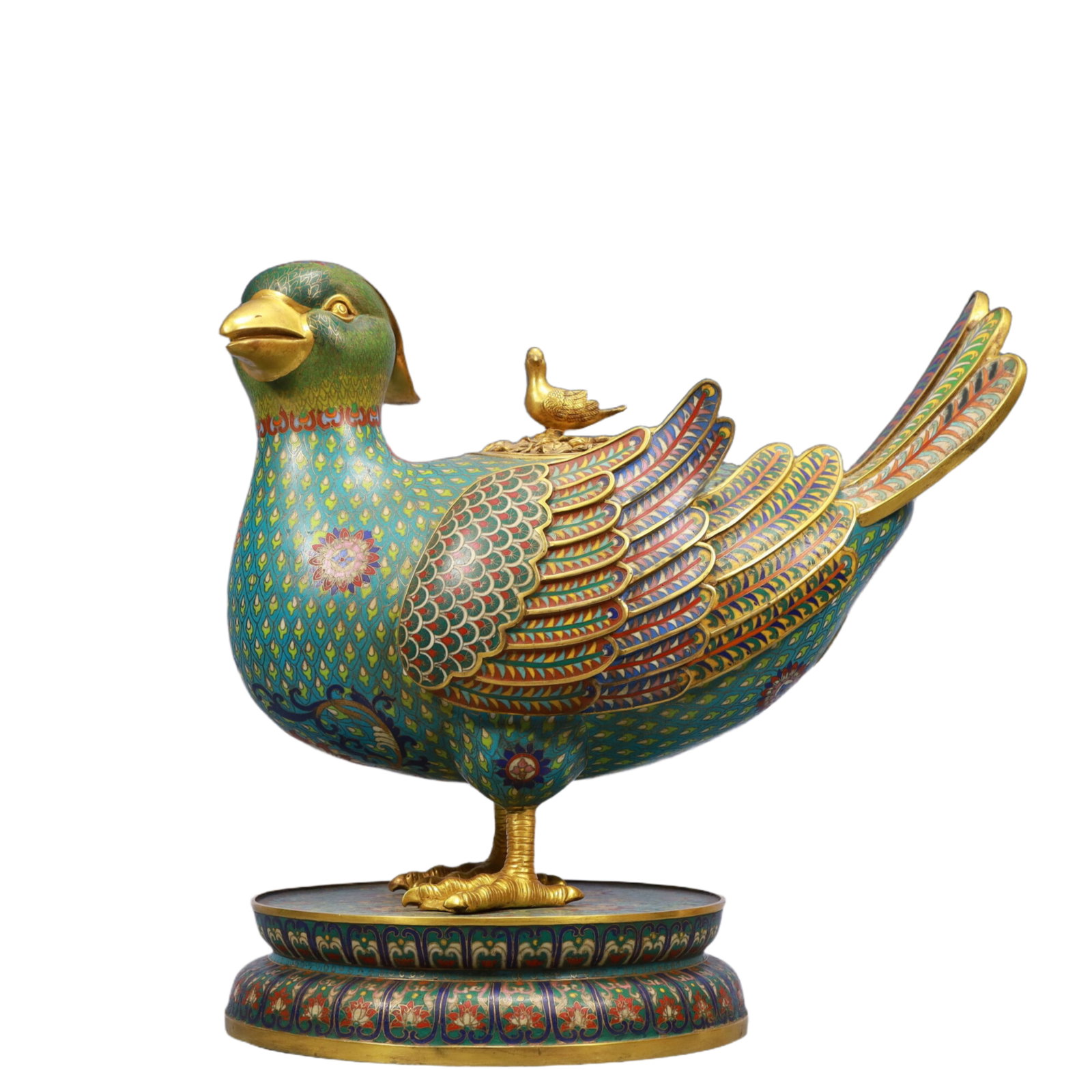 An Exquisite Cloisonne Bird Ornament: An Exquisite Cloisonne Bird Ornament,Qing Dynasty, China,Qianlong Four-character Mark,Size:16.1inx7.9inx15.7in ;Weight:15.85kg