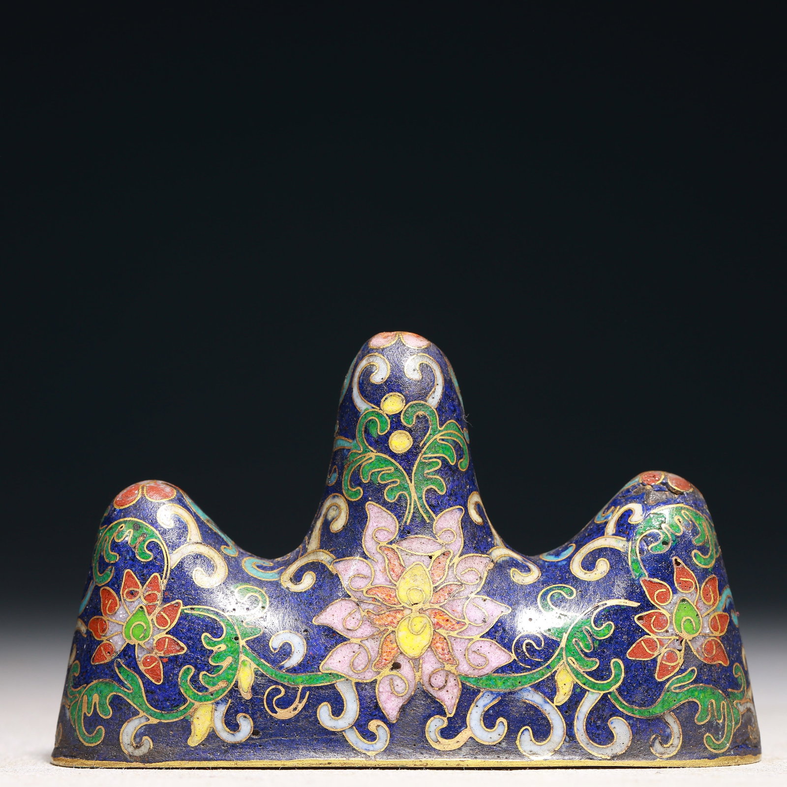 An Exquisite Cloisonne Lotus Pattern Brush Holder: An Exquisite Cloisonne Lotus Pattern Brush Holder,Qing Dynasty,China,Size:3.3inx1.2inx2.2in,Weight:50g