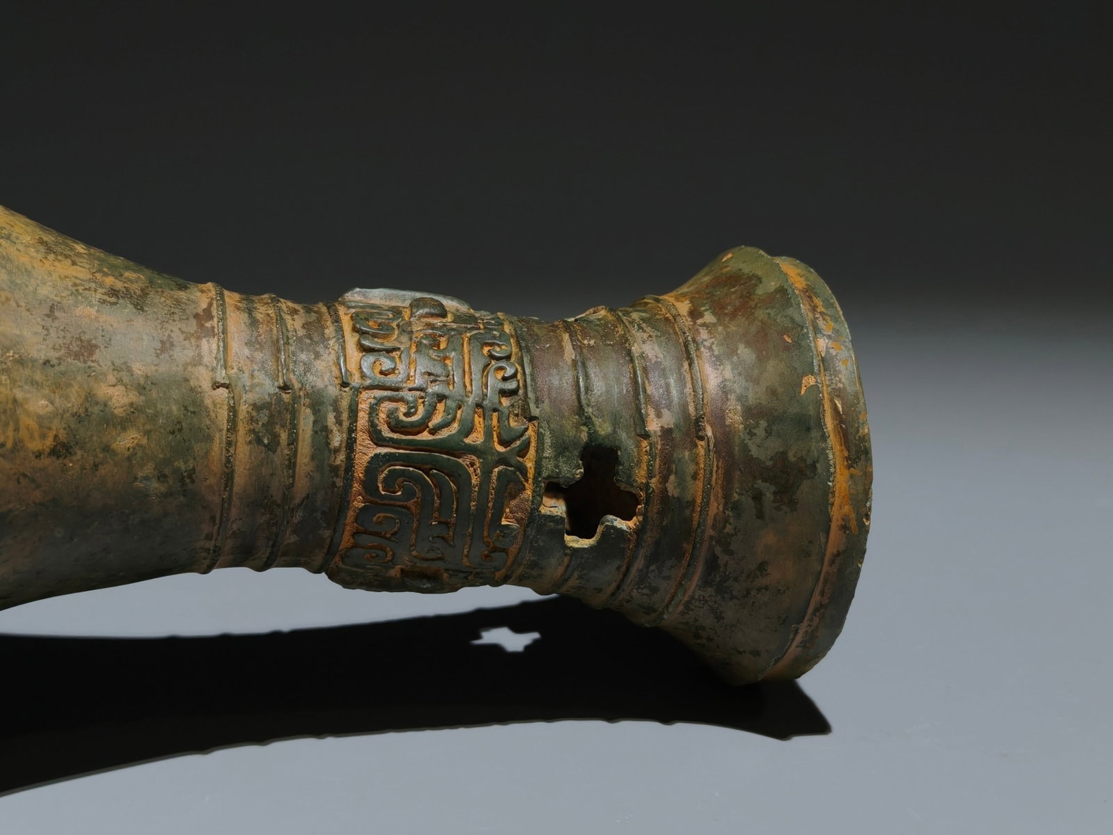 An Archaic Bronze Beast-Face Pattern Gu - 5