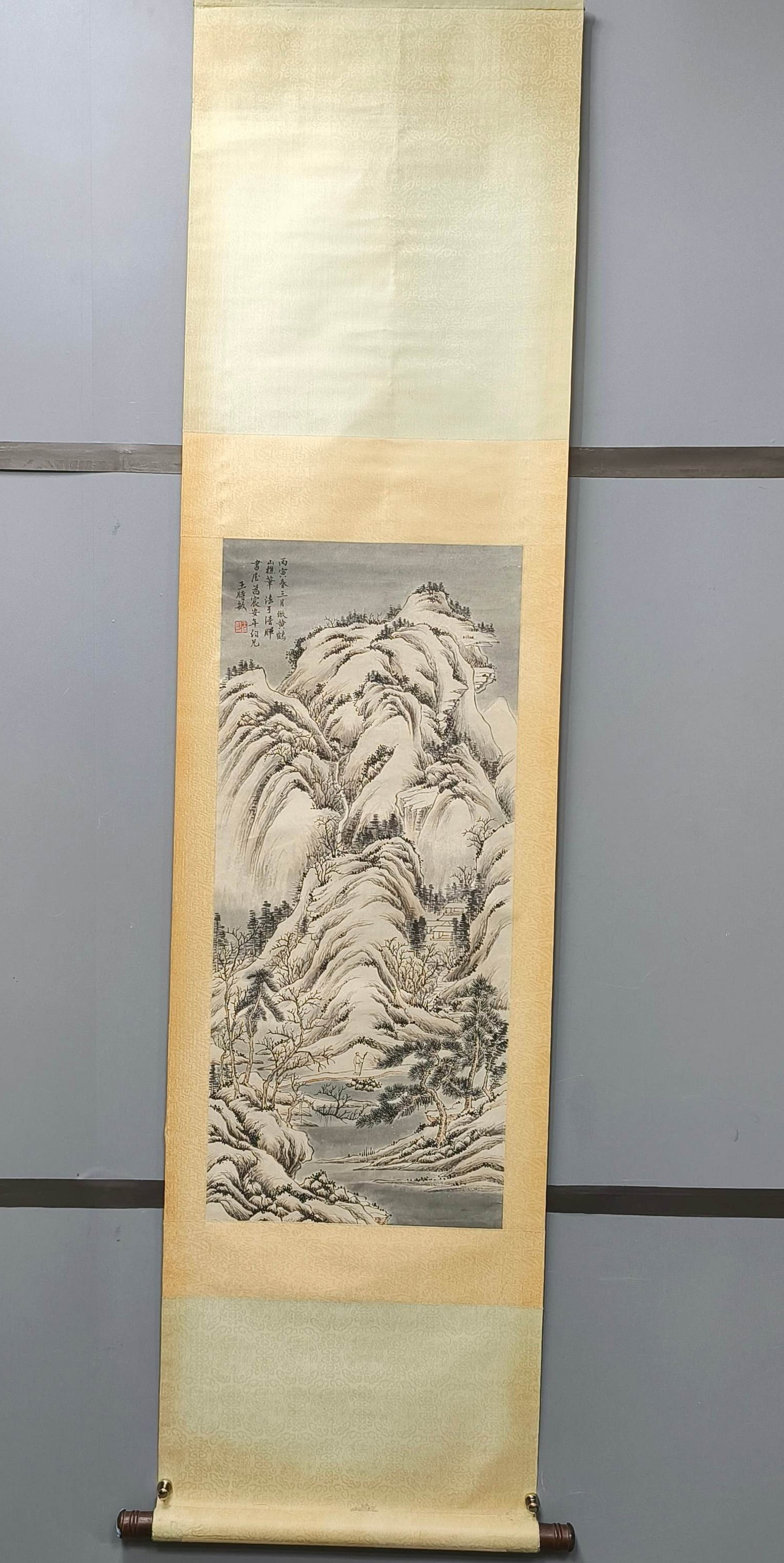 A Chinese Vertical Scroll Ink Painting of Landscape on Paper: A Chinese Vertical Scroll Ink Painting of Landscape on Paper,Wang Shimin,Size:36.6inx15.7in