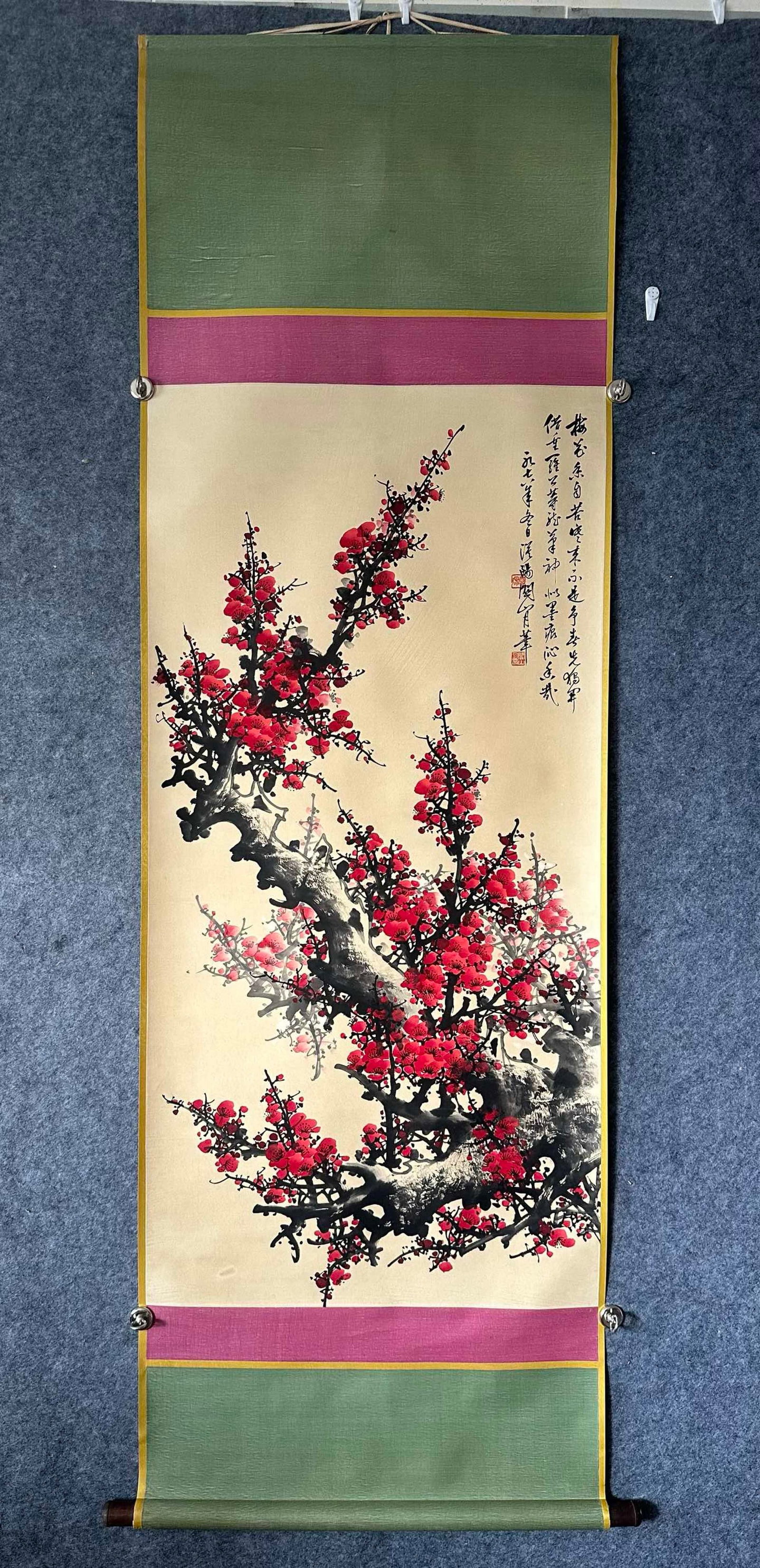 A Chinese Vertical Scroll Ink Painting of Flower on Paper: A Chinese Vertical Scroll Ink Painting of Flower on Paper,Guan Shanyue,Size:26.8inx53.9in 一幅中国水墨花卉画立轴,关山ć