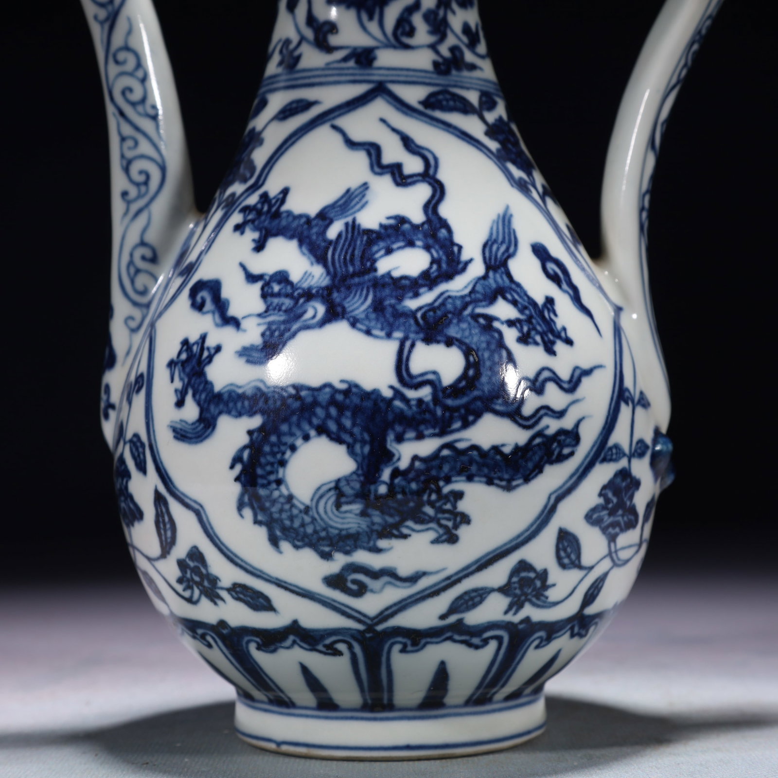 An Exquisite Blue and White Auspicious Cloud and Dragon Pattern Ewer - 10
