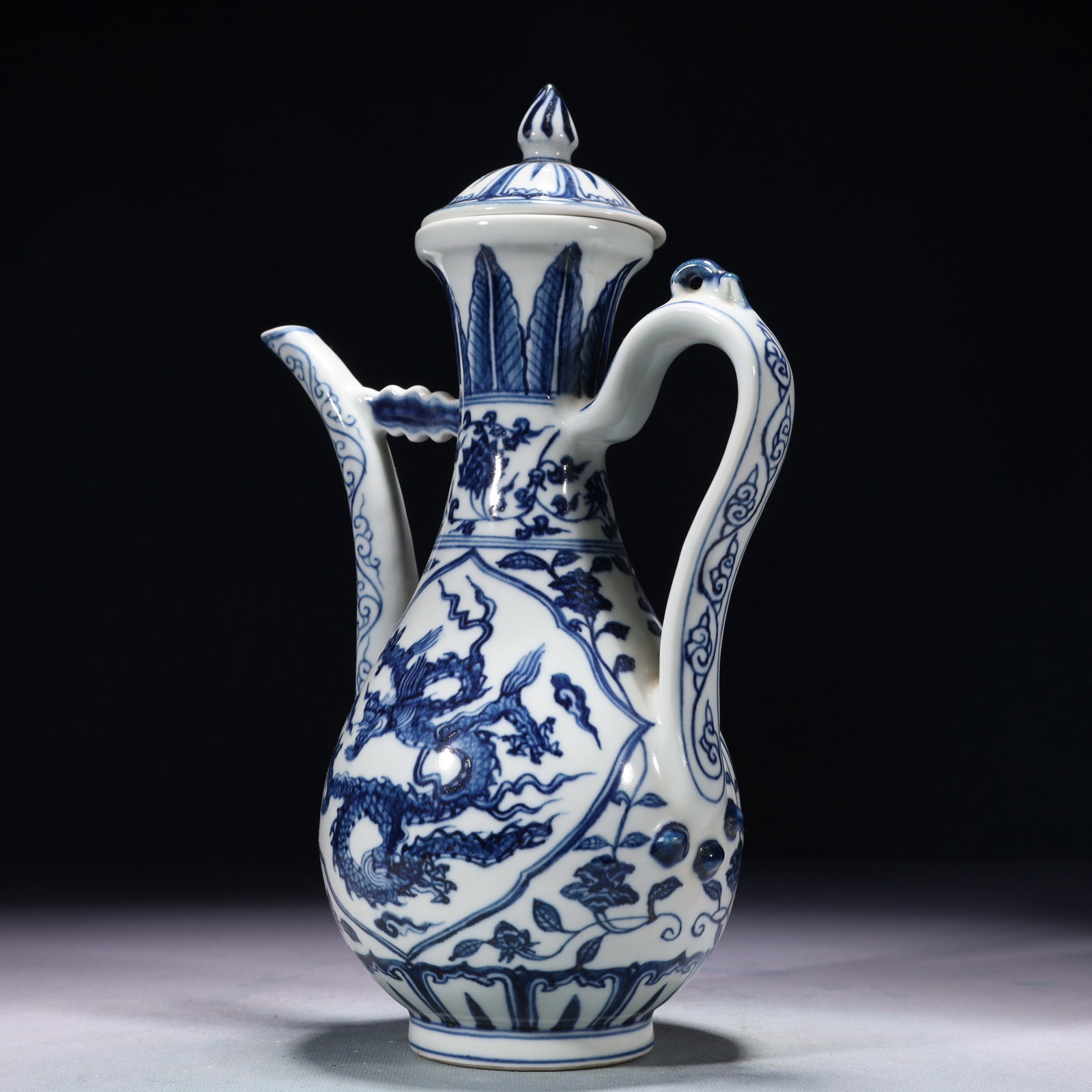 An Exquisite Blue and White Auspicious Cloud and Dragon Pattern Ewer - 11