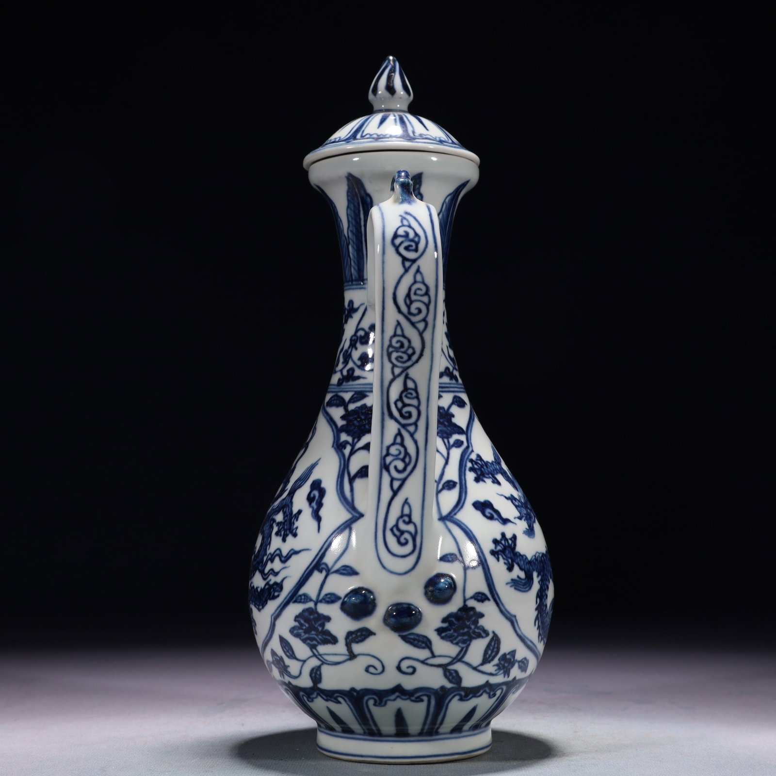 An Exquisite Blue and White Auspicious Cloud and Dragon Pattern Ewer - 12