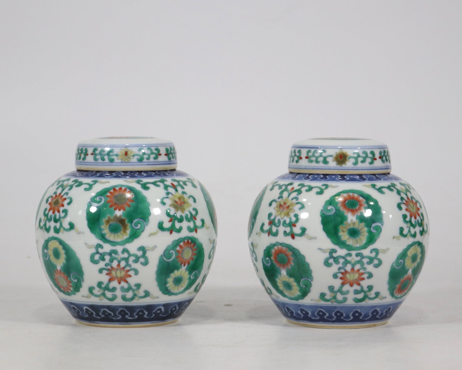 A Pair of Exquisite Doucai Lotus Pattern Tea Caddies (1 of 8)