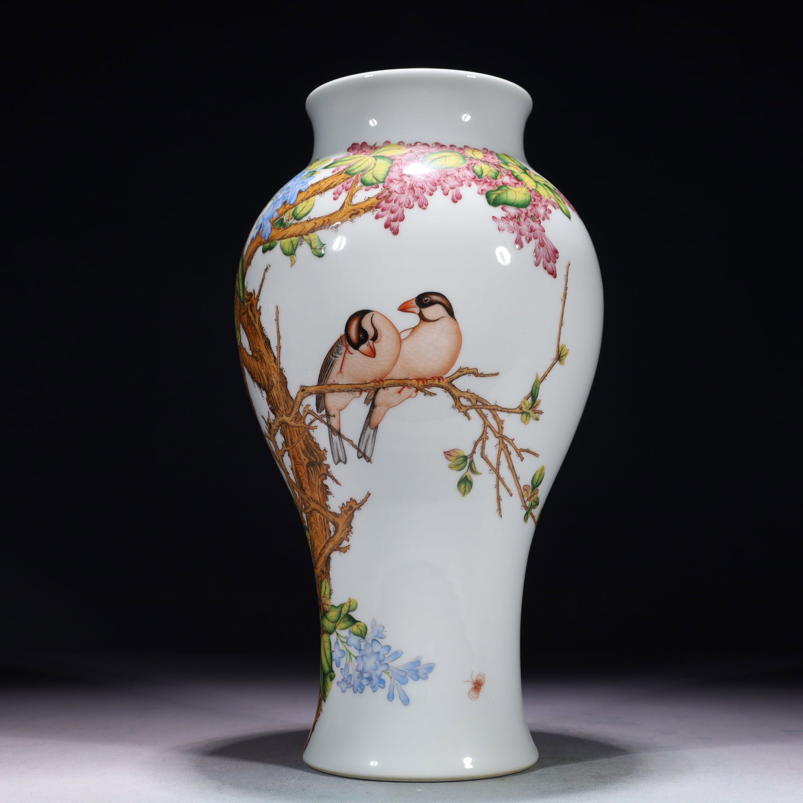 An Exquisite Famille-Rose Flower and Bird Pattern Vase,with poem: An Exquisite Famille-Rose Flower and Bird Pattern Vase,with poem,Qing Dynasty,China,Yongzheng Four-character Mark,Size:6.7inx13.4in,Weight:2100g 粉彩花鸟纹瓶,४