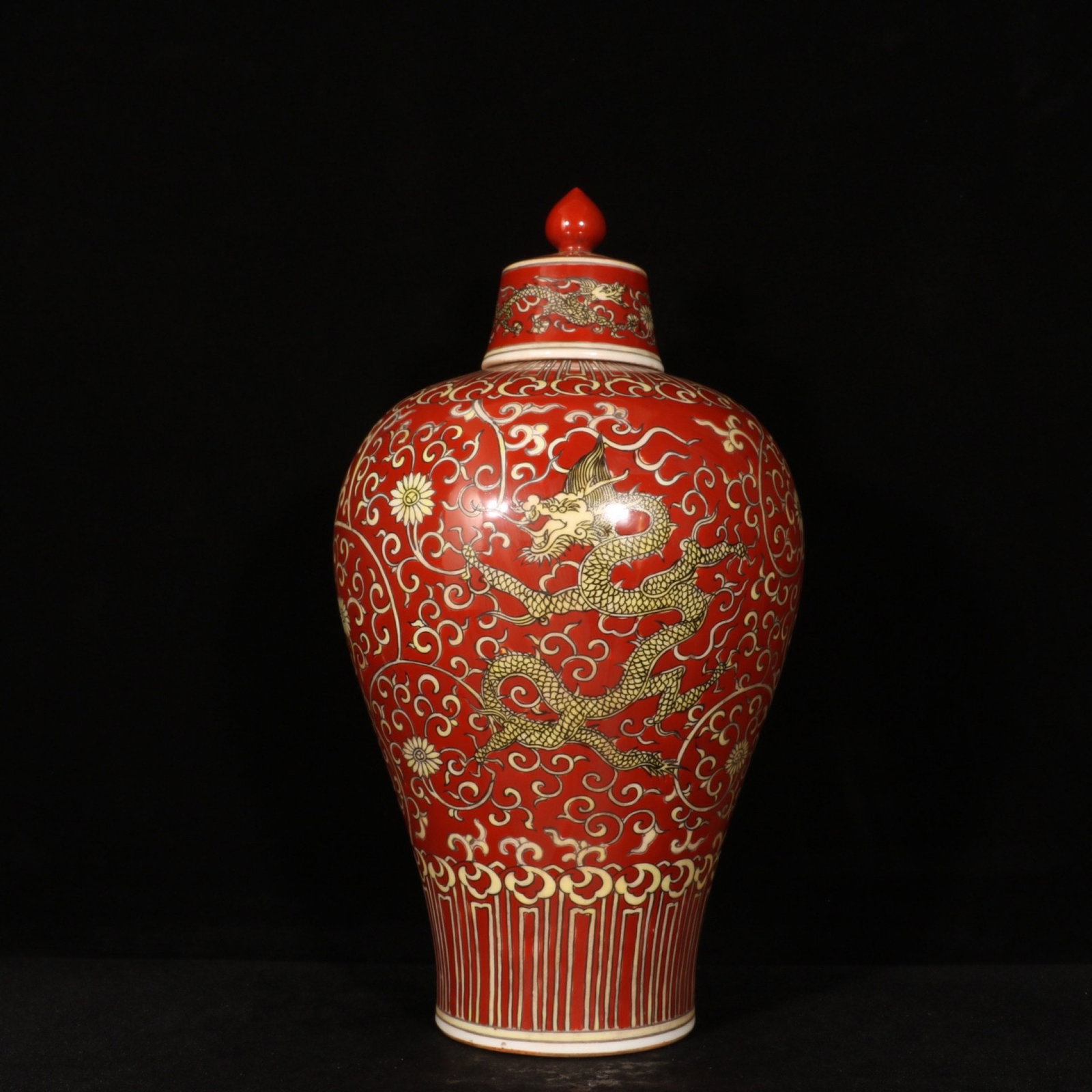 A Rare Red Ground Yellow Glazed Lotus and Dragon Pattern Bottle: A Rare Red Ground Yellow Glazed Lotus and Dragon Pattern Bottle,Ming Dynasty,China,Wanli Six-character Mark,Size:14.2inx7.9in 红地黄釉缠枝莲龙纹&#