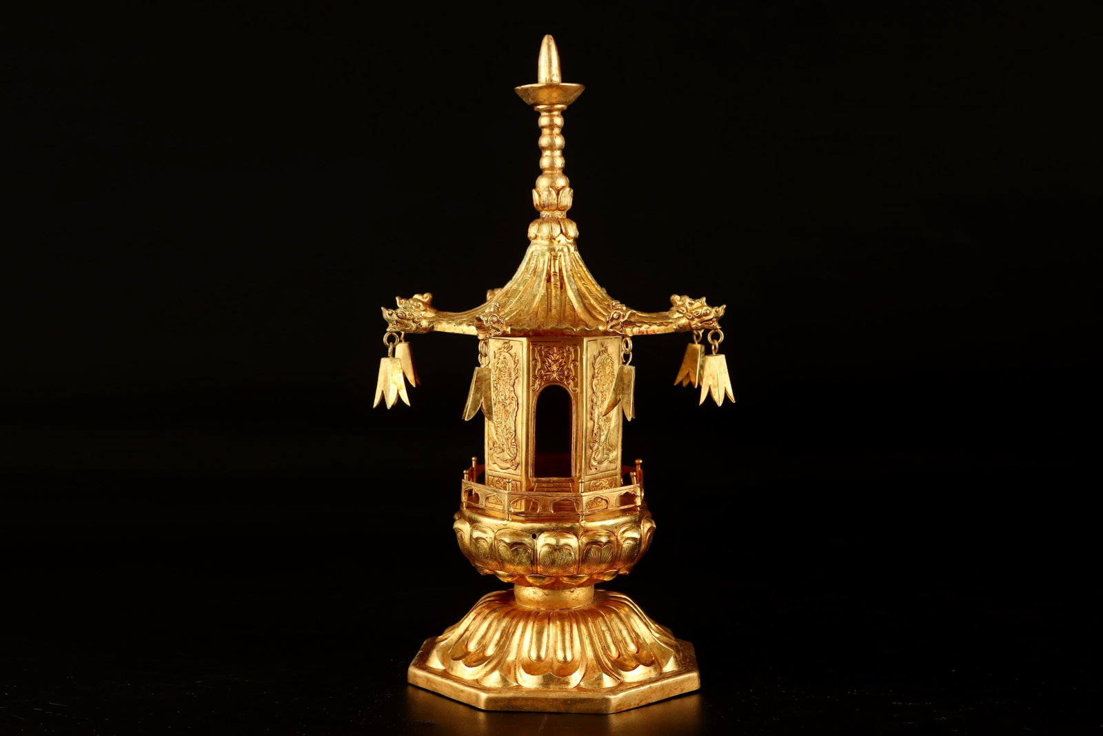 A Solemn Gilt Bronze Buddha Statue Pattern Pagoda: A Solemn Gilt Bronze Buddha Statue Pattern Pagoda,Tang Dynasty,China,With Mark,Size:11.8inx6.1in,Weight:954g