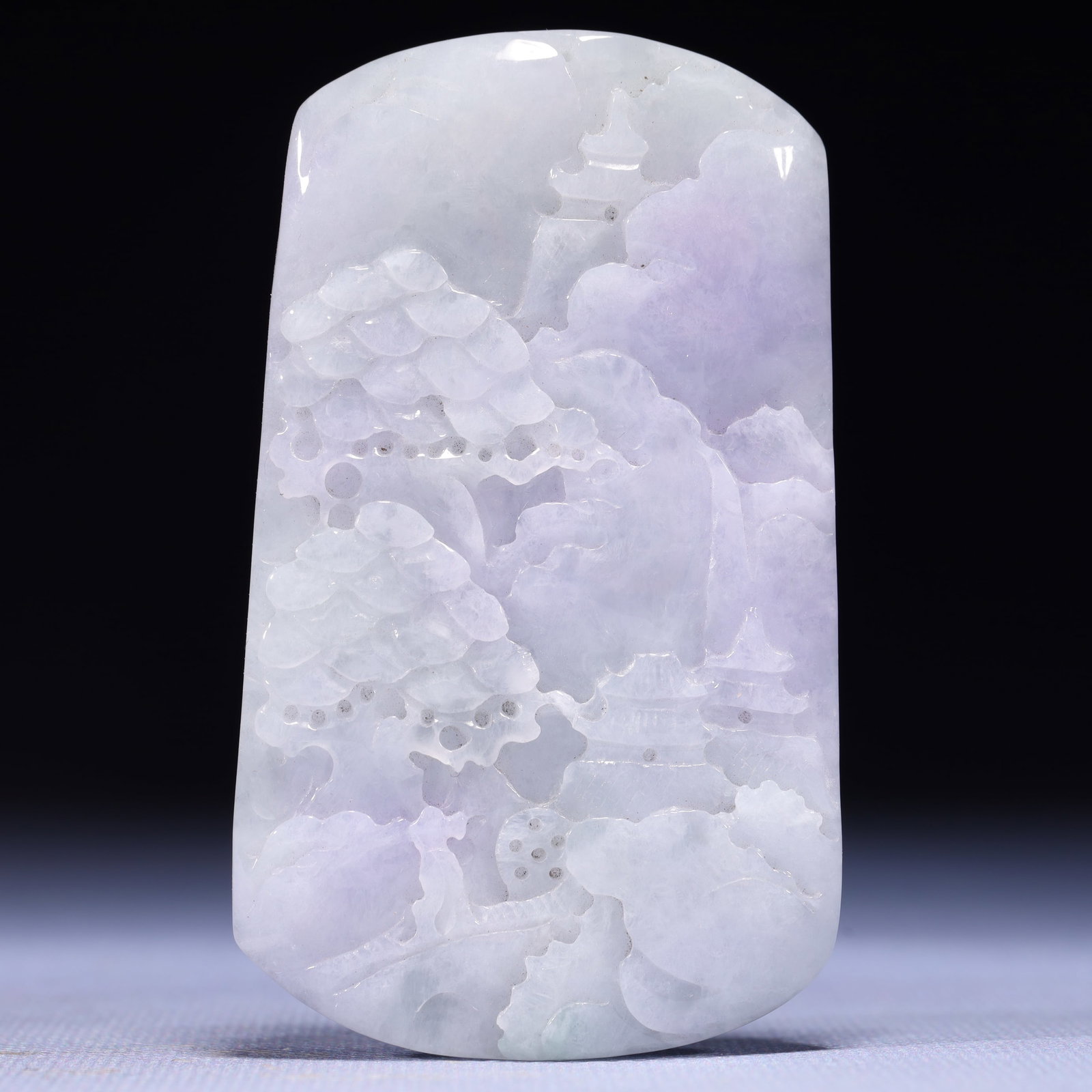 An Exquisite Jadeite Landscape Pattern Pendant: An Exquisite Jadeite Landscape Pattern Pendant,Qing Dynasty,China,Size:2inx0.2inx3.3in,Weight:71g 翡翠山水纹挂件,中国清代