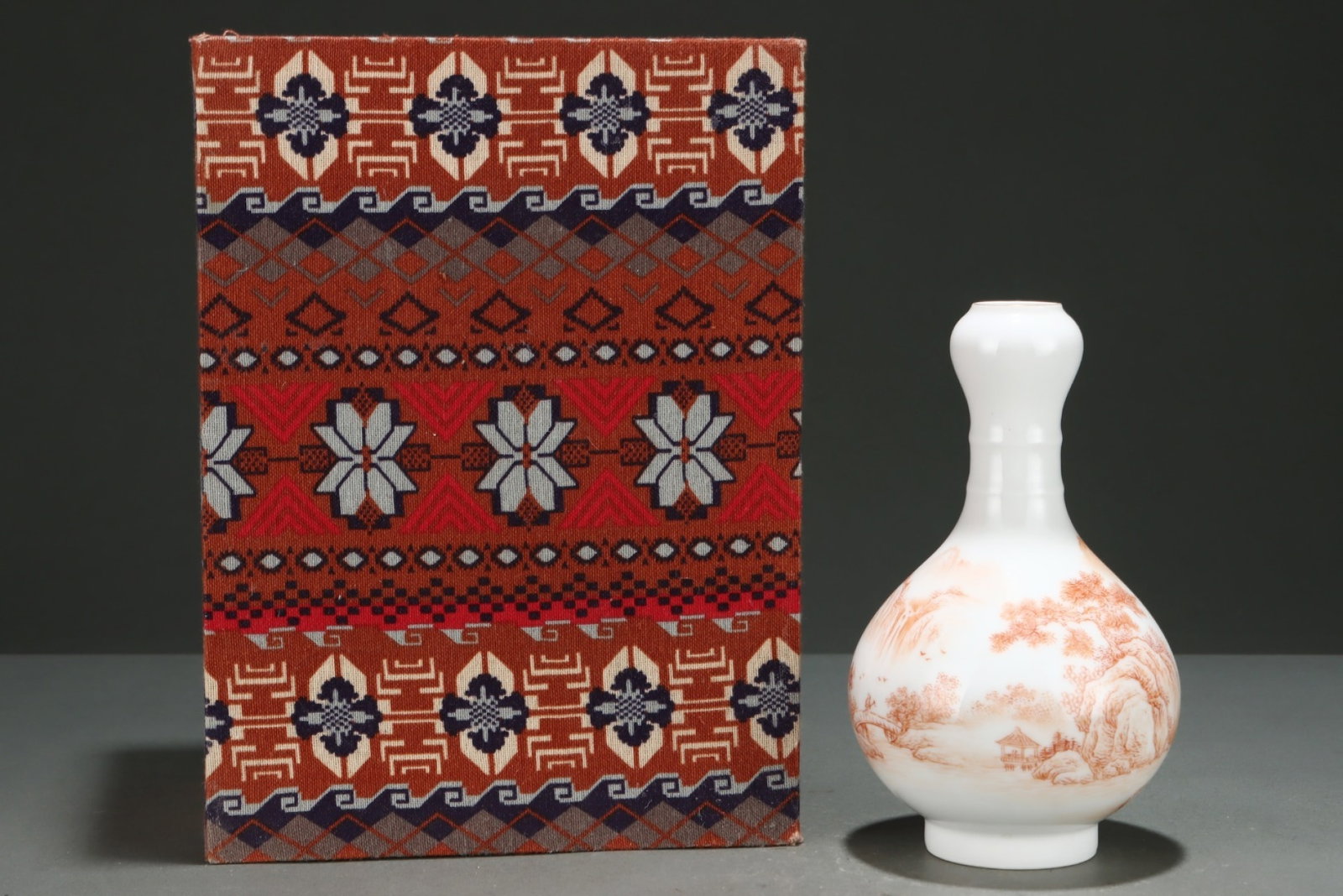 An Exquisite Iron-Red Landscape Pattern Vase,with poem: An Exquisite Iron-Red Landscape Pattern Vase,with poem,Qing Dynasty,China,Yongzheng Four-character Mark,Size:7inx4in 矾红山水纹瓶,带诗文,中&