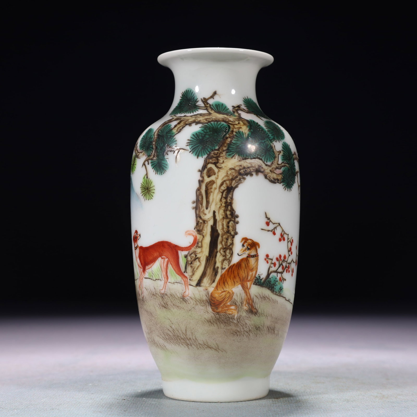 An Exquisite Enamel Dog Pattern Vase,with poem: An Exquisite Enamel Dog Pattern Vase,with poem,Qing Dynasty,China,Qianlong Four-character Mark,Size:2.8inx5.9in,Weight:150g