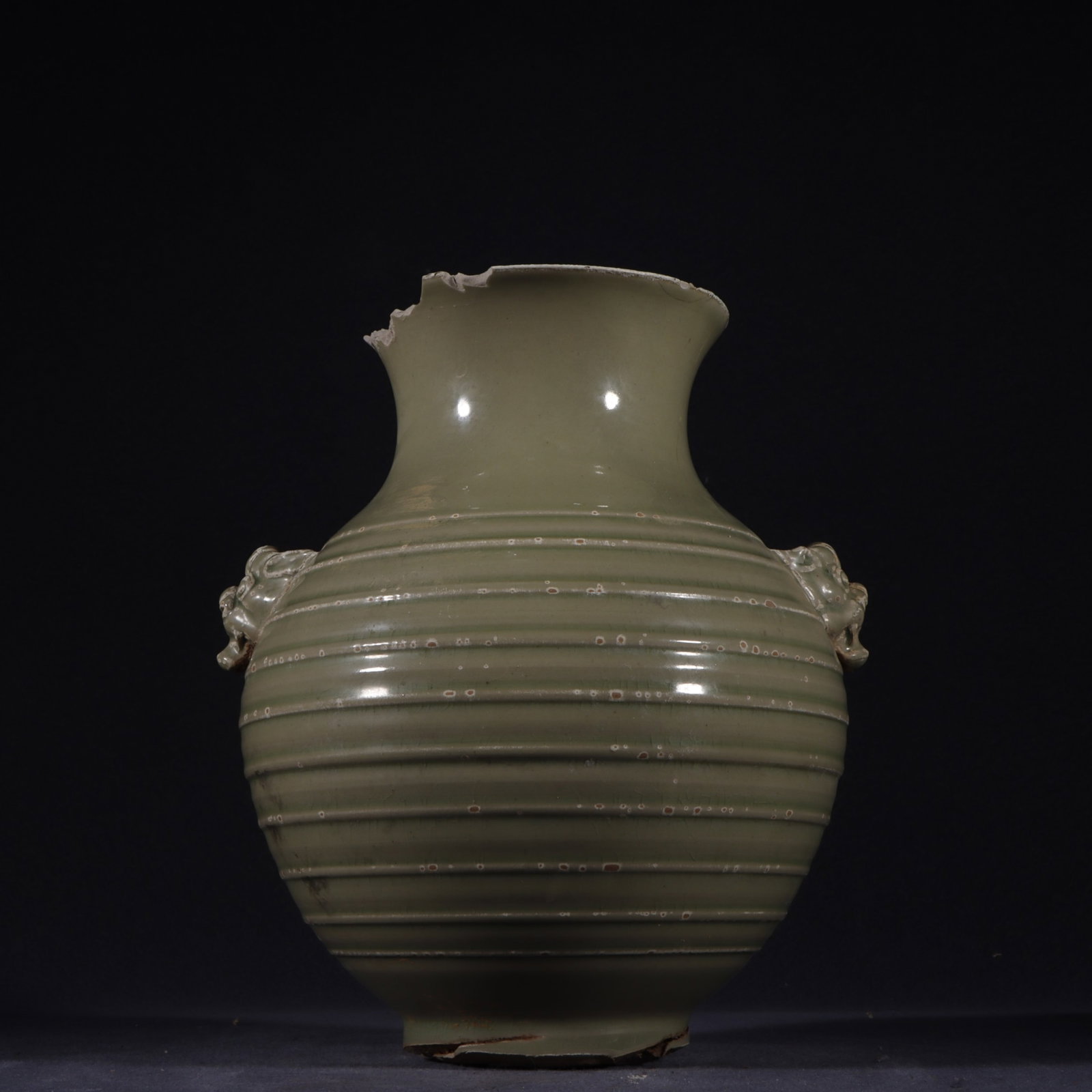 An Exquisite Yue yao Celadon Beast-Ears Jar: An Exquisite Yue yao Celadon Beast-Ears Jar,Tang Dynasty,China,Size:8.3inx7.3in 越窑青瓷兽耳罐,中国唐代