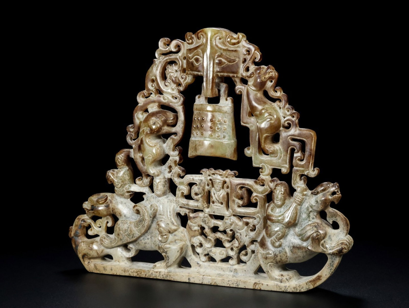 An Exquisite White Jade Figure Pattern Chime - 5