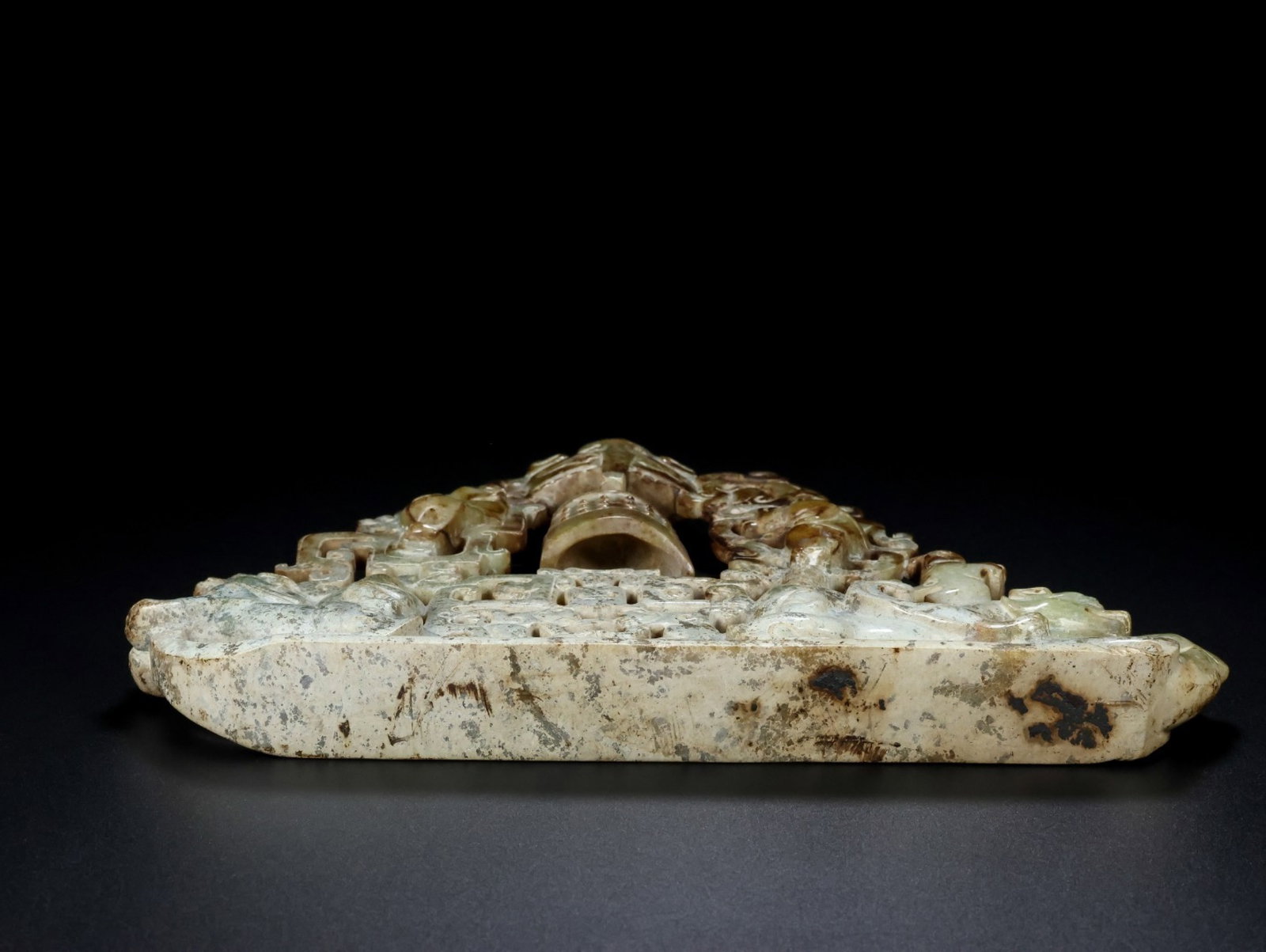 An Exquisite White Jade Figure Pattern Chime - 9