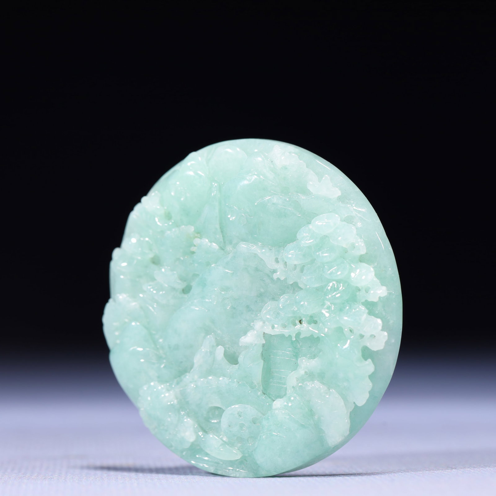 An Exquisite Jadeite Landscape Pattern Pendant - 2
