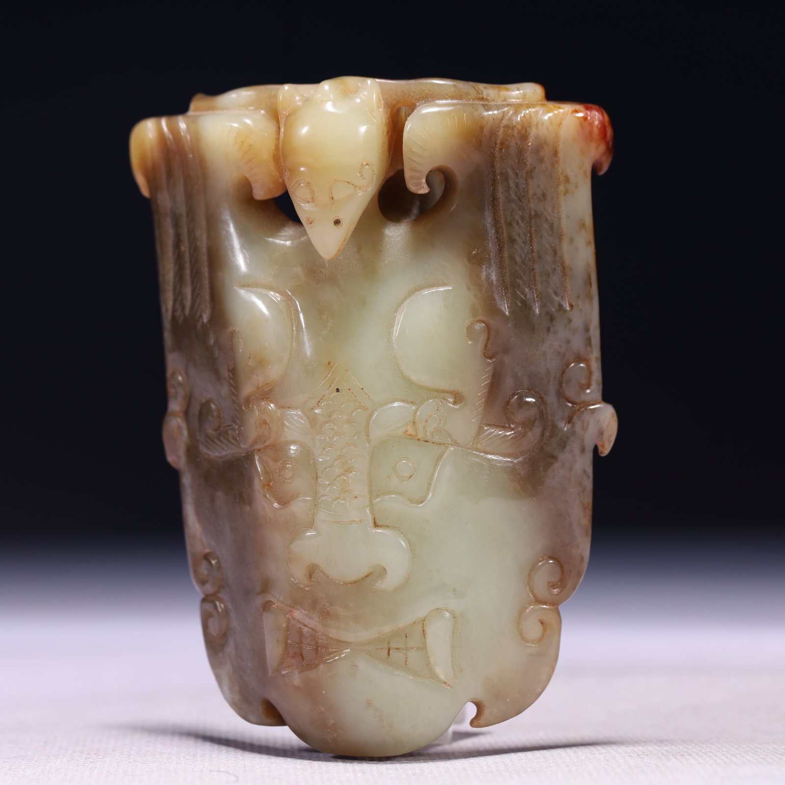 An Exquisite White Jade Beast-Face Pattern Buckle - 2