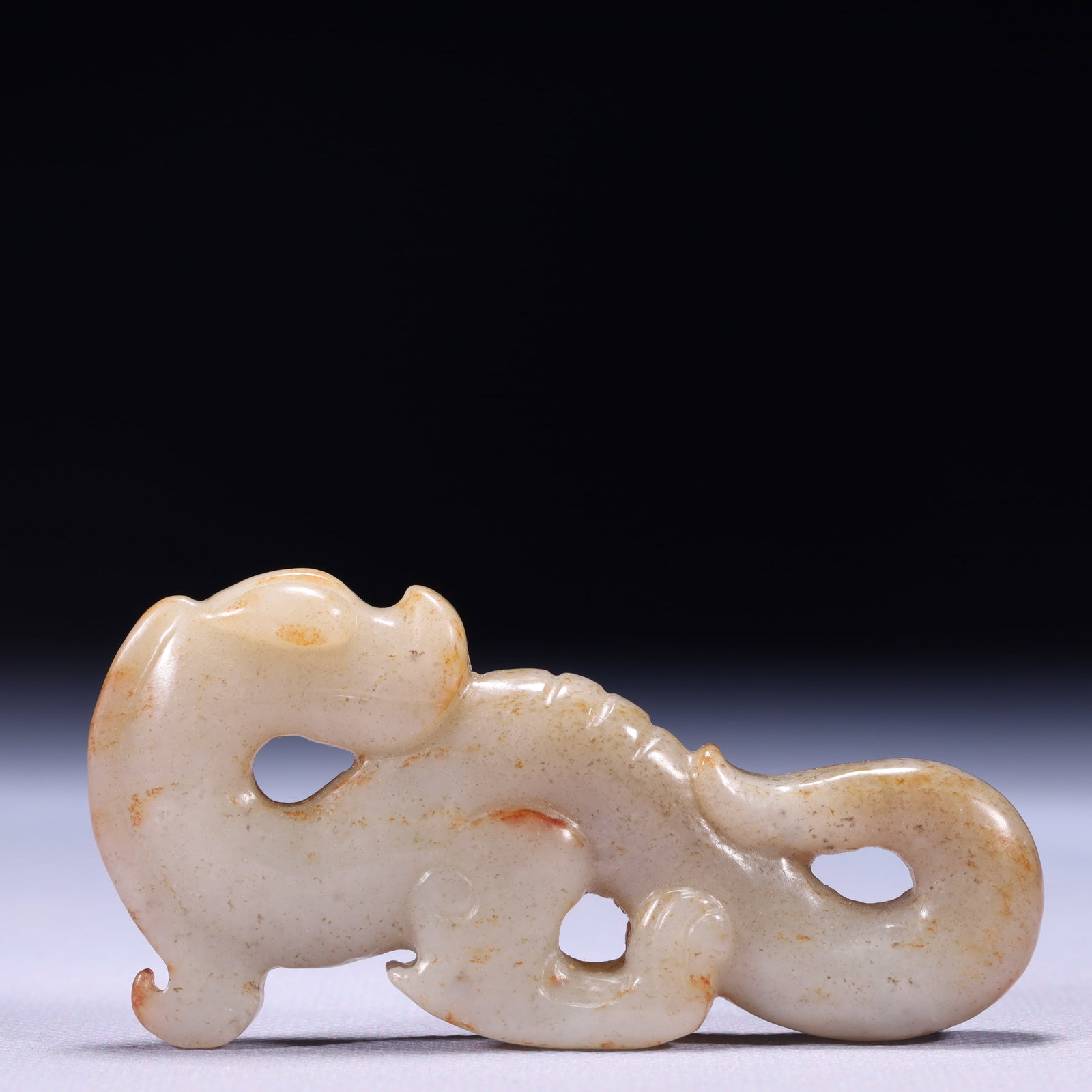 An Exquisite White Jade Dragon Ornament: An Exquisite White Jade Dragon Ornament,Qing Dynasty,China,Size:3.3inx0.4inx1.8in,Weight:75g 白玉龙摆件,中国清代
