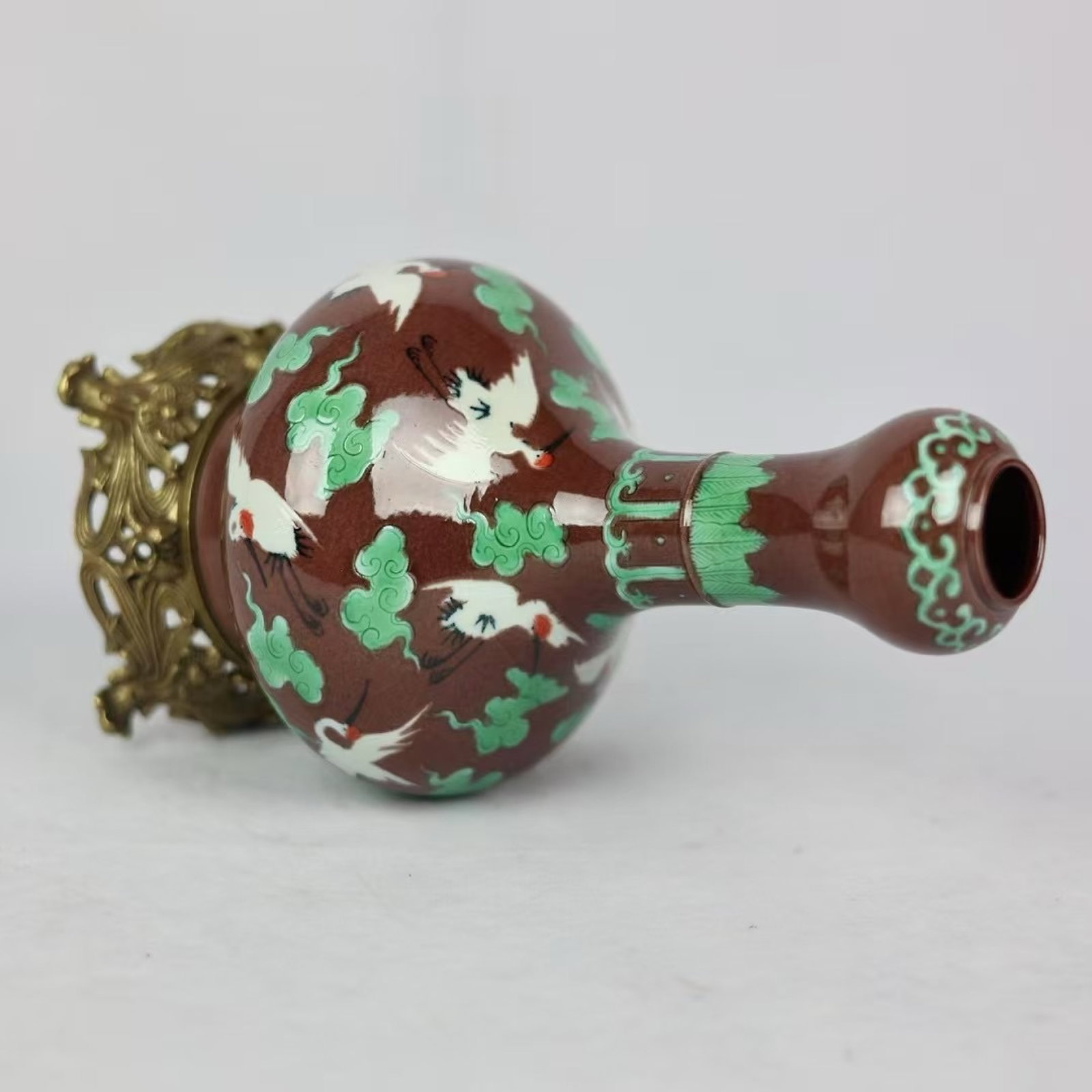 An Exquisite Biscuit Auspicious Cloud and Crane Pattern Vase - 8