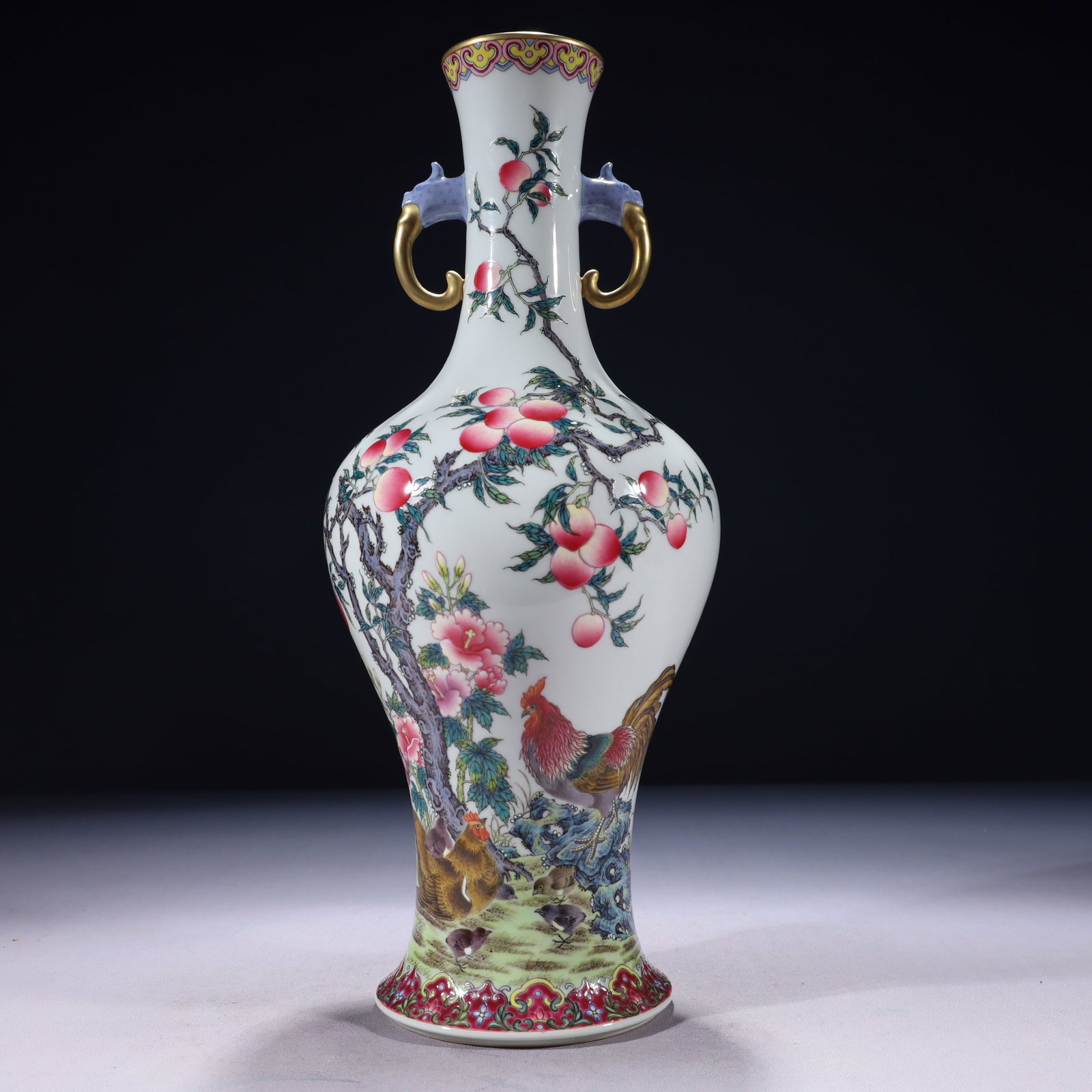 An Exquisite Famille-Rose Painted Gold Flower and Rooster Pattern Double-Ears Vase,with poem: An Exquisite Famille-Rose Painted Gold Flower and Rooster Pattern Double-Ears Vase,with poem,Qing Dynasty,China,Qianlong Six-character Mark,Size:5.5inx14.6in,Weight:1500g 粉彩描ŵ