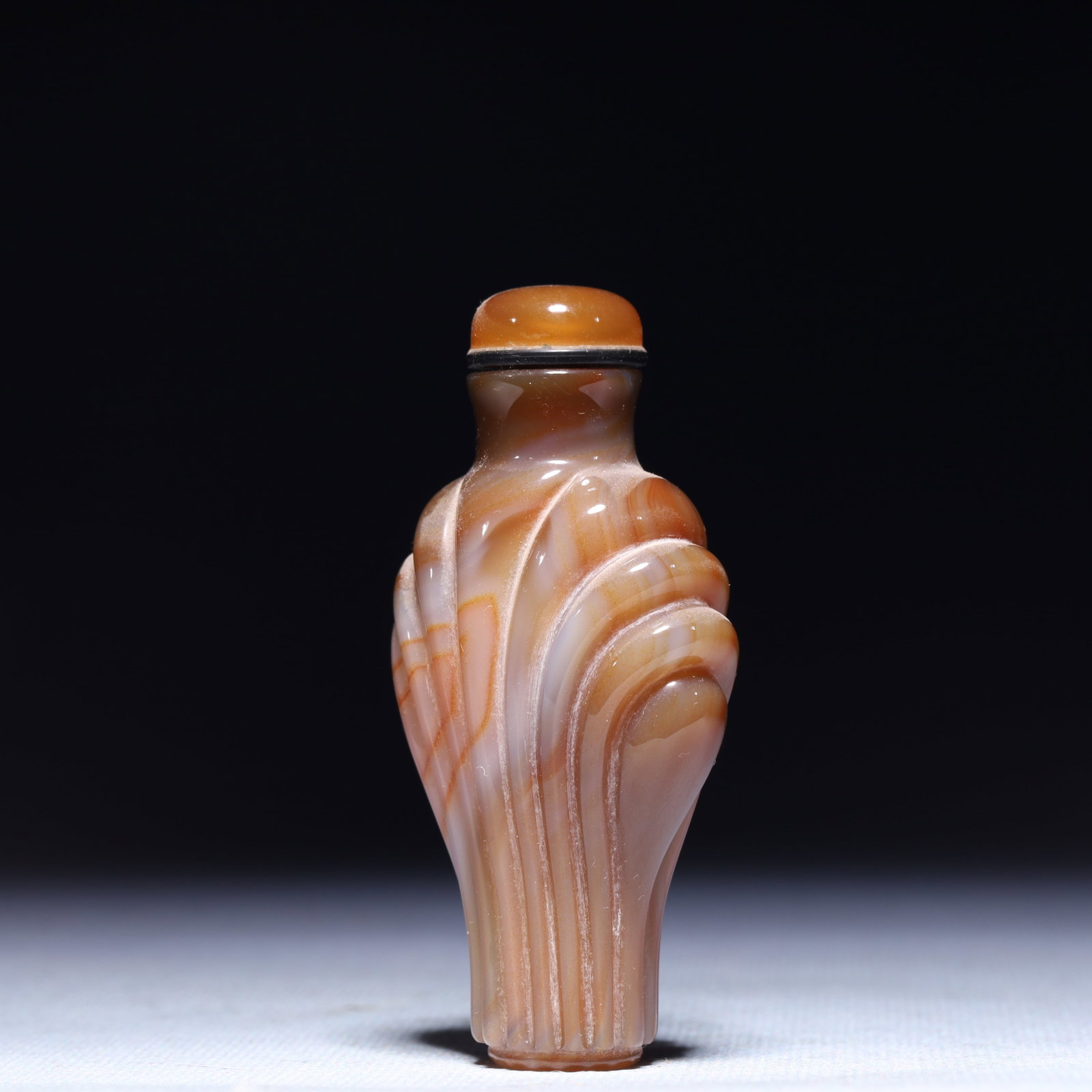 An Exquisite Agate Snuff Bottle - 2