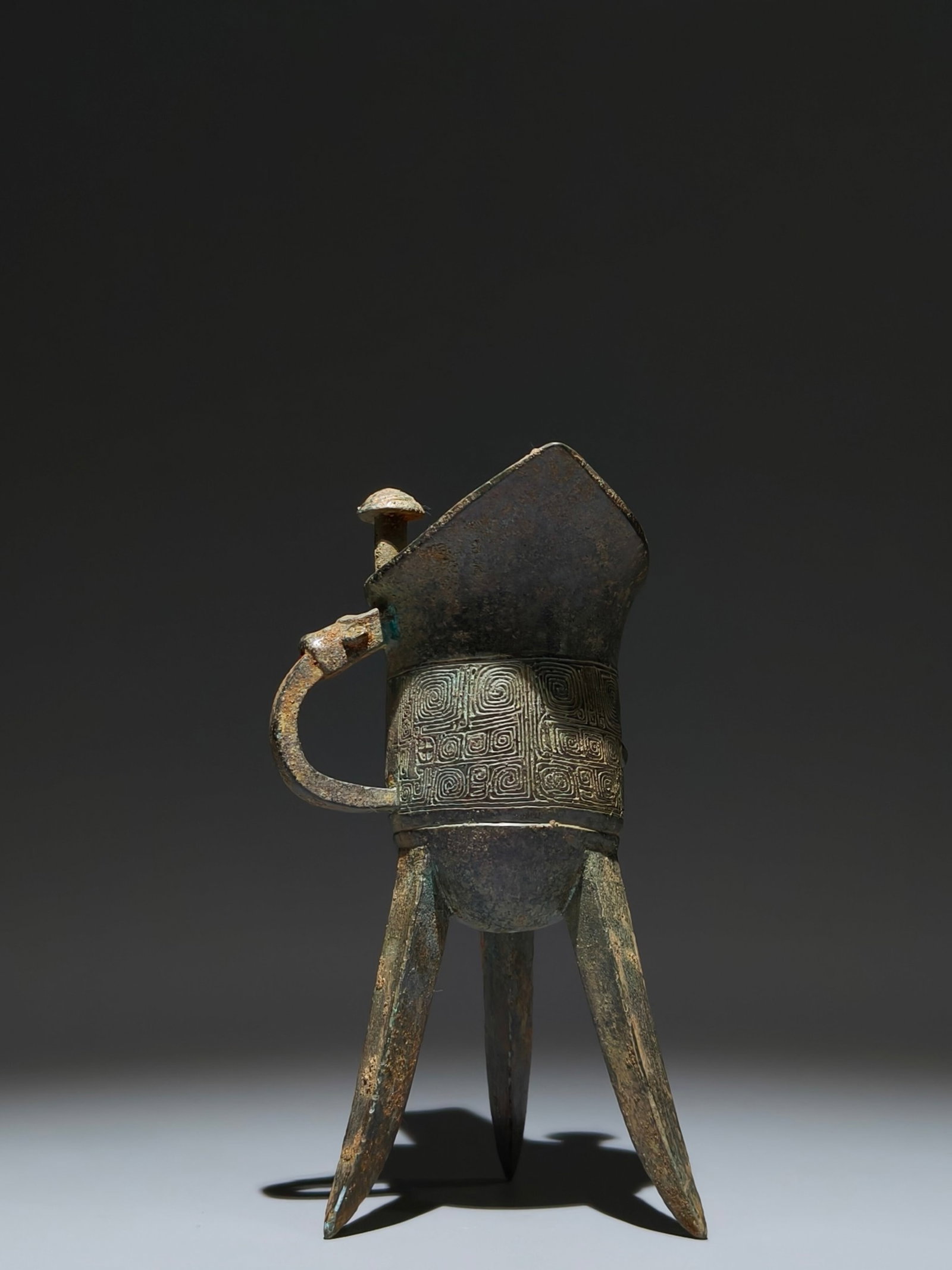 An Archaic Bronze Auspicious Cloud Pattern Tripod Cup - 7