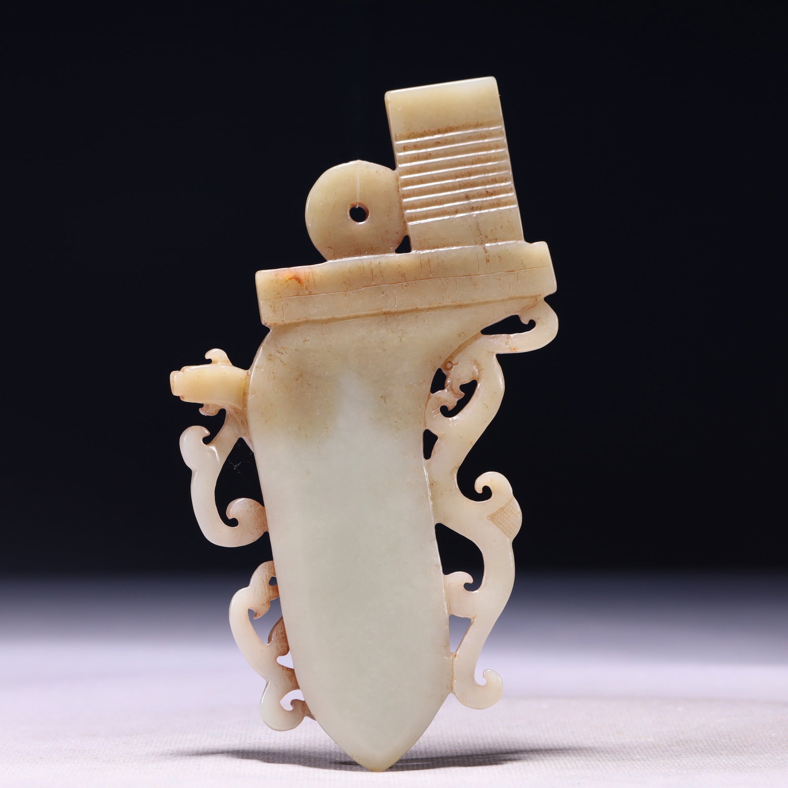 An Exquisite White Jade Dragon Pattern Pendant - 6