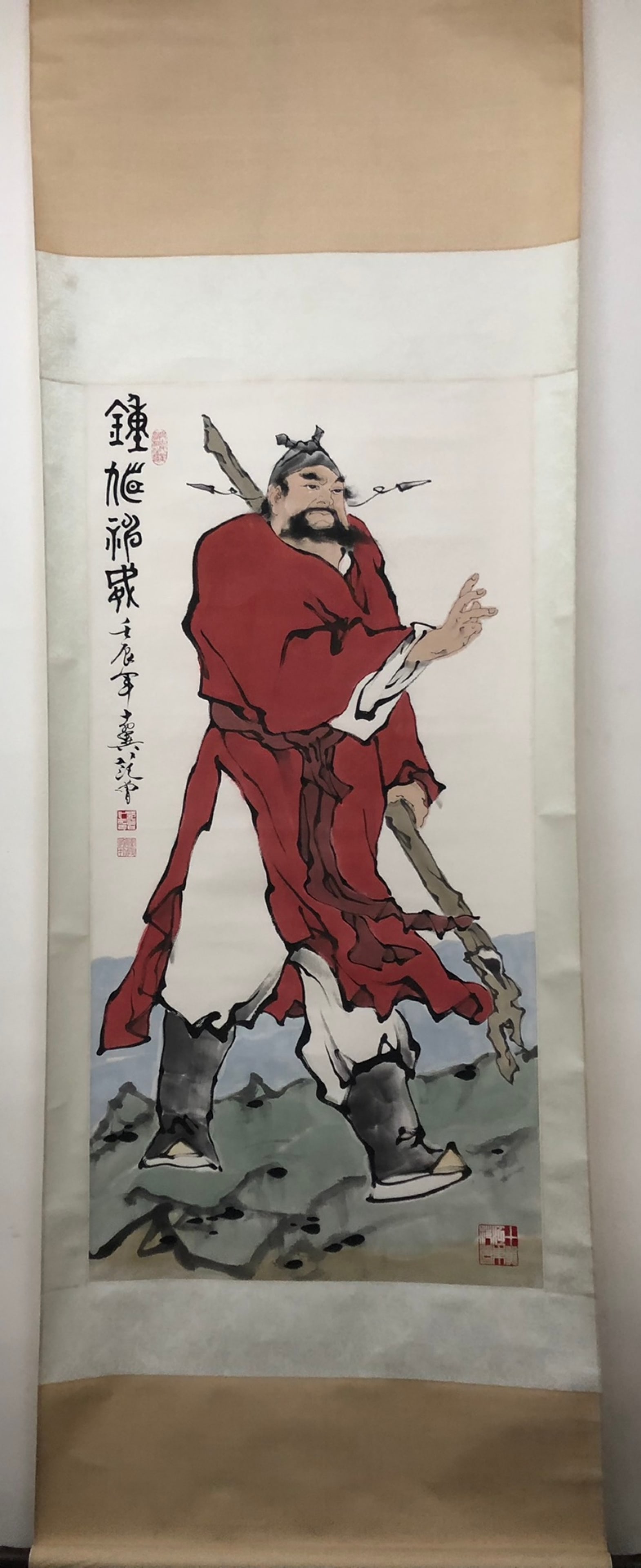 A Chinese Vertical Scroll Ink Painting of Figure on Paper: A Chinese Vertical Scroll Ink Painting of Figure on Paper,Fan Zeng,Size:53.5inx26.8in 一幅中国水墨人物画立轴,范曾