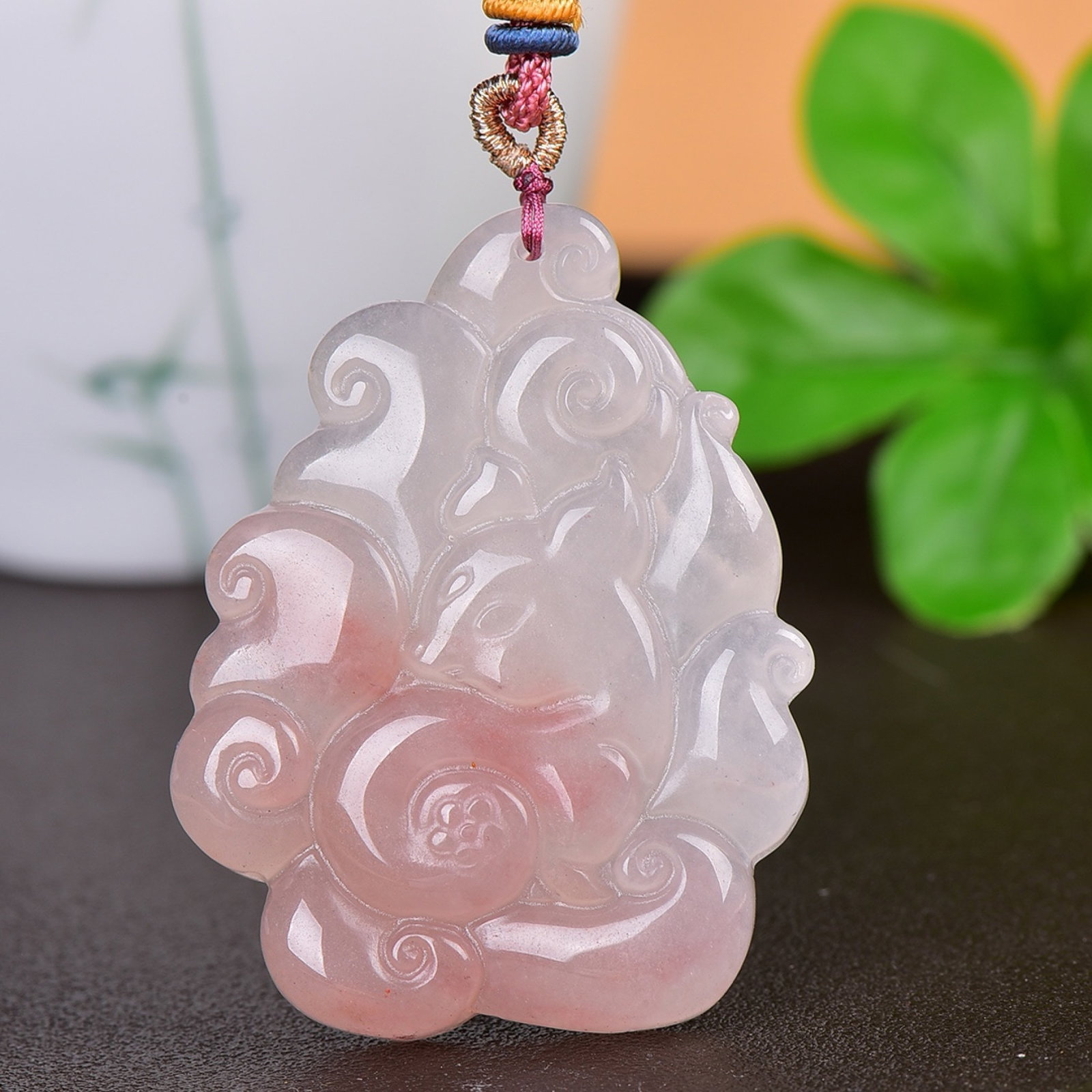 An Exquisite Red Jade Animal Pattern Pendant: An Exquisite Red Jade Animal Pattern Pendant,Size:1.5inx2in 红玉动物纹挂件