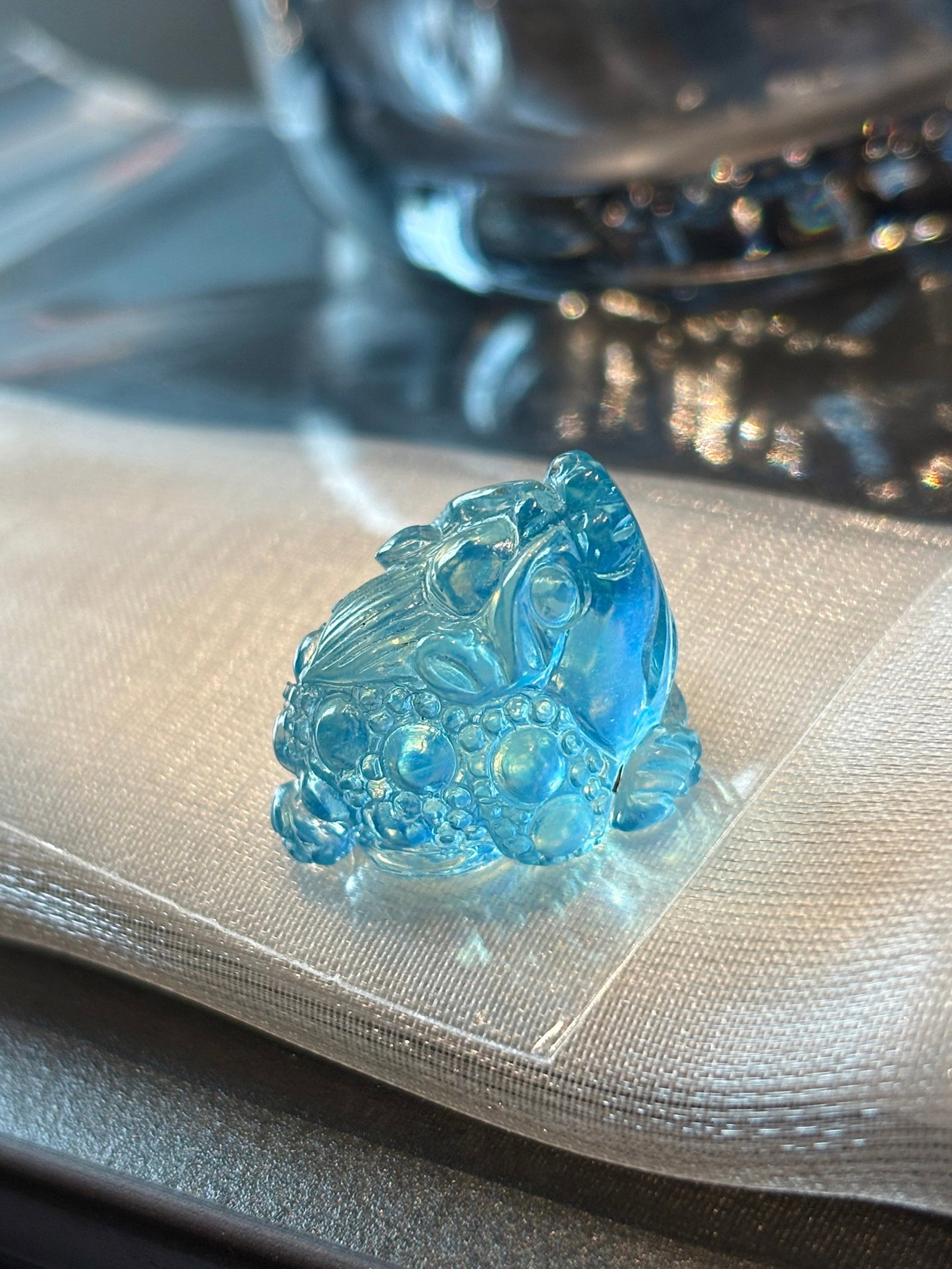 An Exquisite Aquamarine Golden Toad: An Exquisite Aquamarine Golden Toad,Size:0.9inx0.8inx0.6in,Weight:7.8g 海蓝宝金蟾
