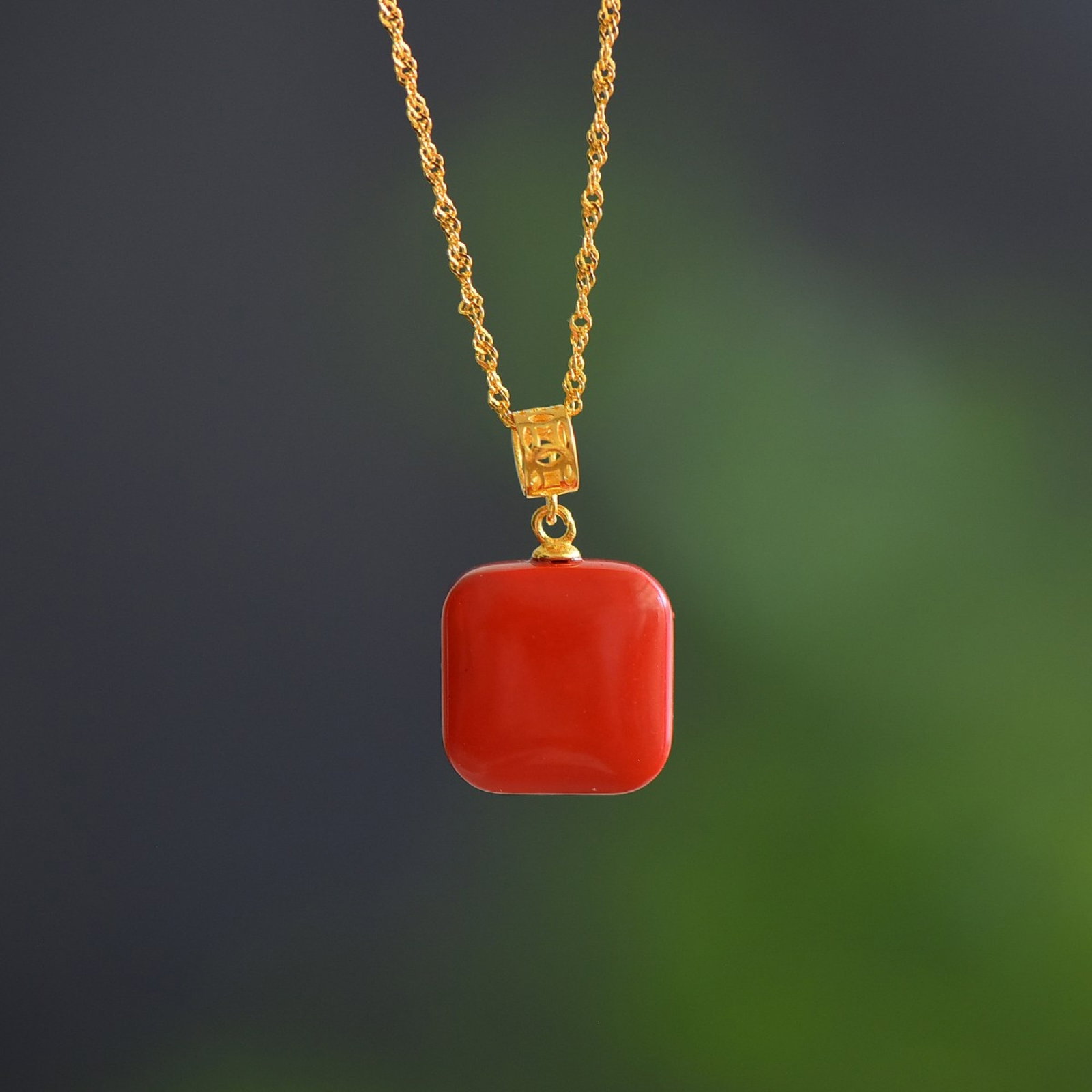 An Exquisite Sterling Silver-Gold Plated Inlaid Cinnabar Pendant: An Exquisite Sterling Silver-Gold Plated Inlaid Cinnabar Pendant,Size:0.6inx0.6in 寓意:财源滚滚
