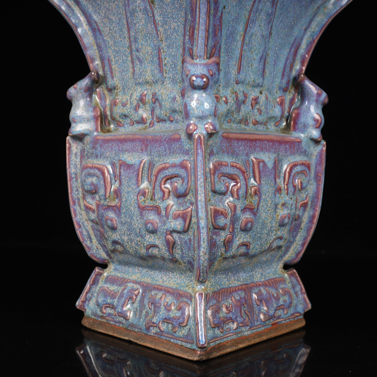 An Exquisite Jun yao Beast-Face Pattern Vase - 10