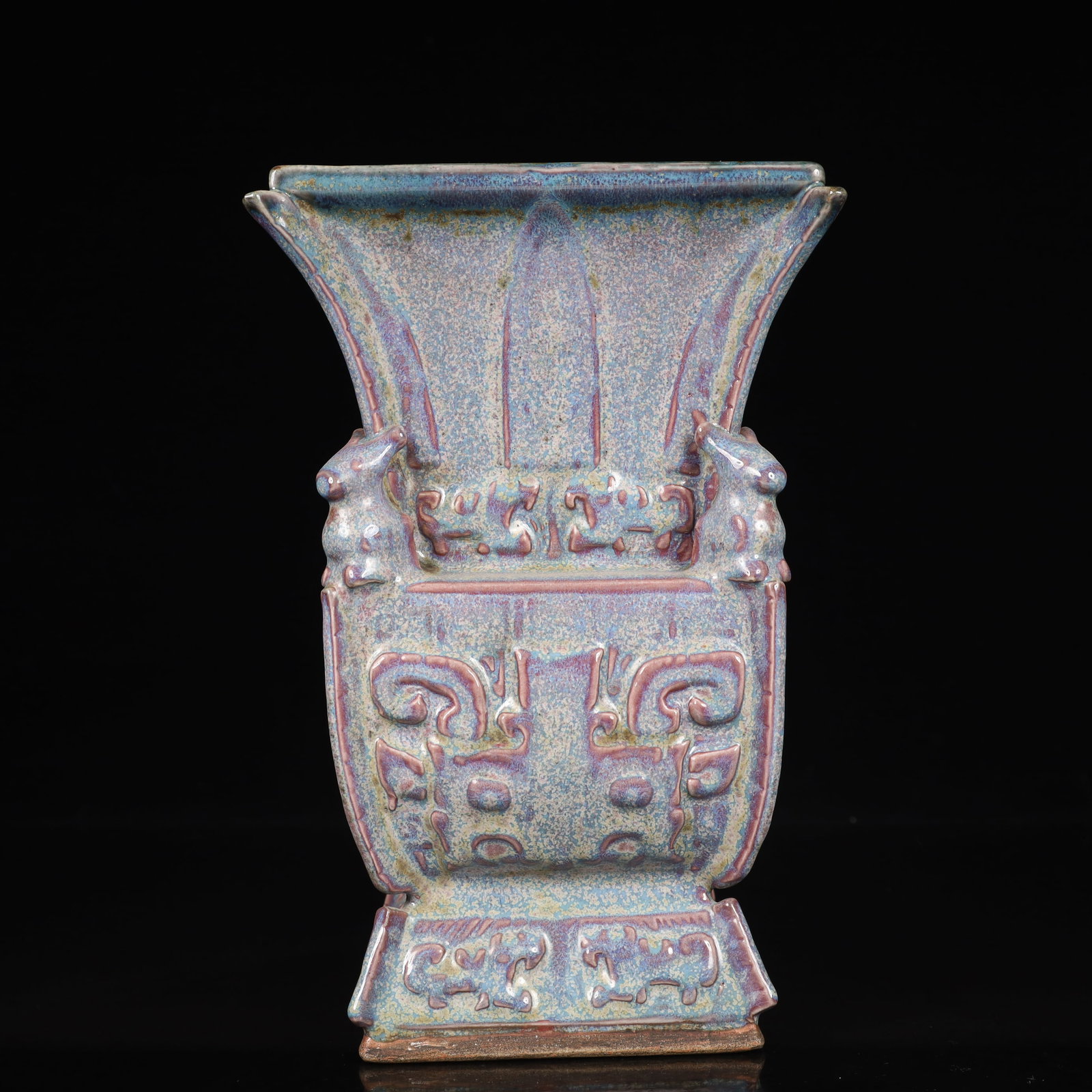 An Exquisite Jun yao Beast-Face Pattern Vase: An Exquisite Jun yao Beast-Face Pattern Vase,Song Dynasty, China,Size:6.3inx6.3inx9.4in,Weight:2350g 钧窑兽面纹瓶，中国宋代